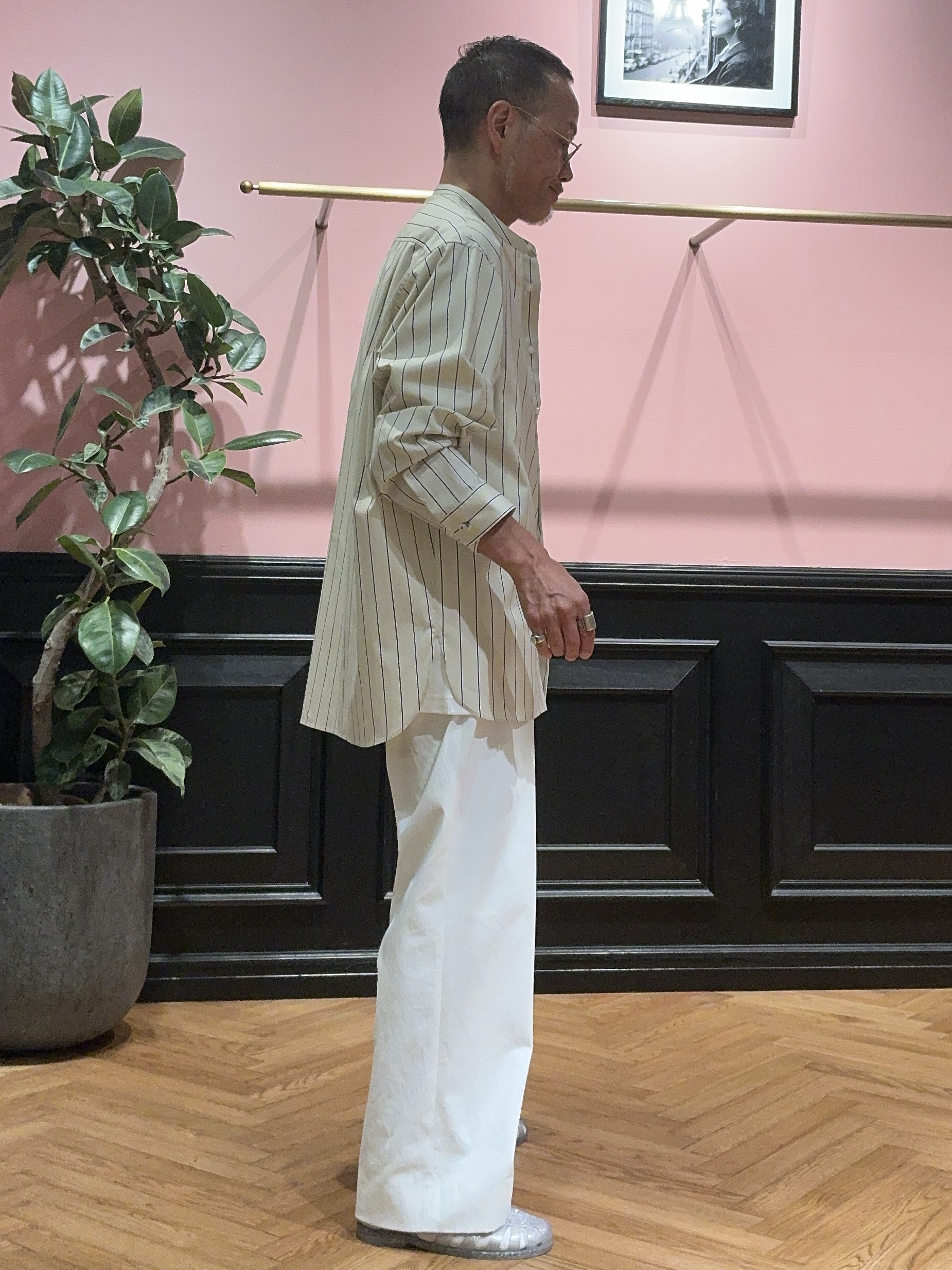 torigoeさんの「DRESSTERIOR｜バンドカラー ストライプシャツ」を使ったコーディネート