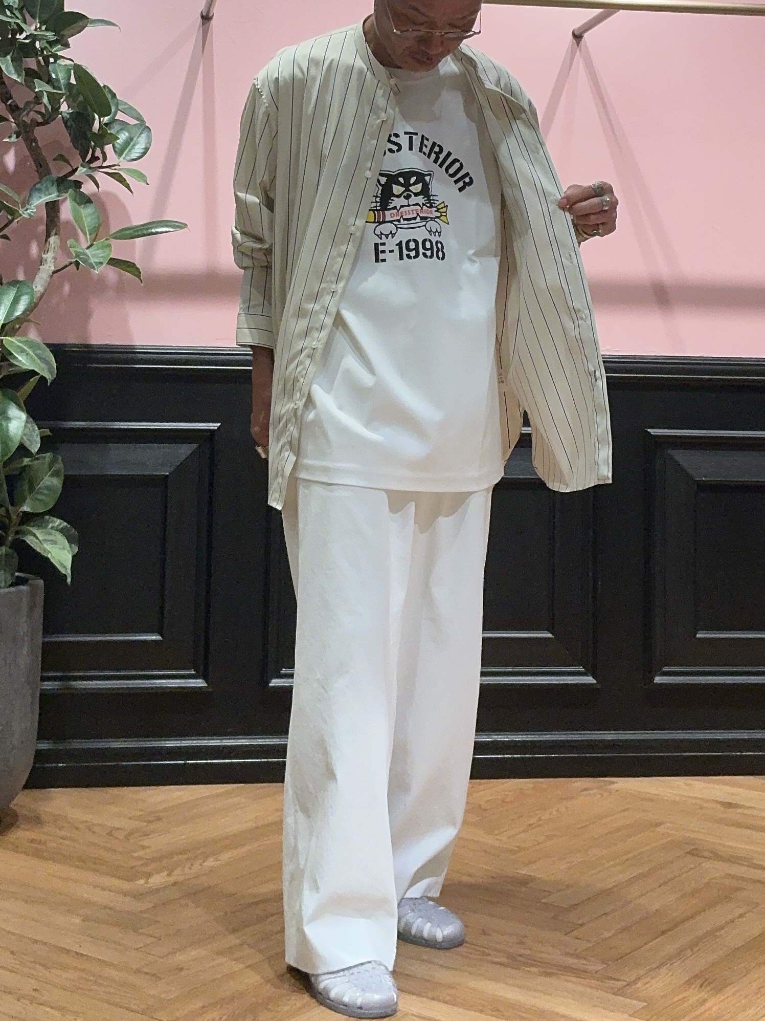 torigoeさんの「DRESSTERIOR｜バンドカラー ストライプシャツ」を使ったコーディネート