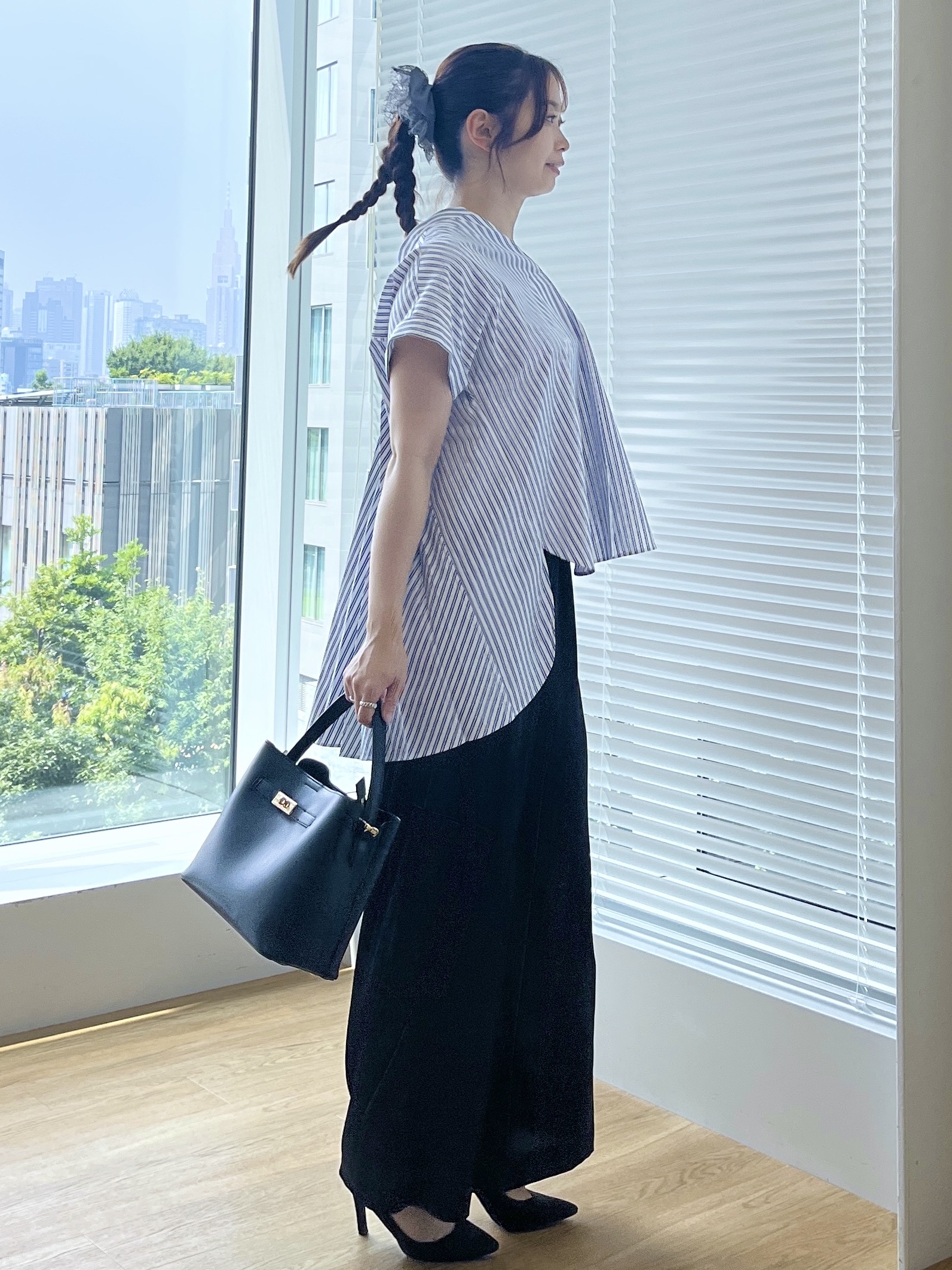 Saekoさんの「UNTITLED｜【吸水速乾/接触冷感】バックプリーツデザインブラウス」を使ったコーディネート