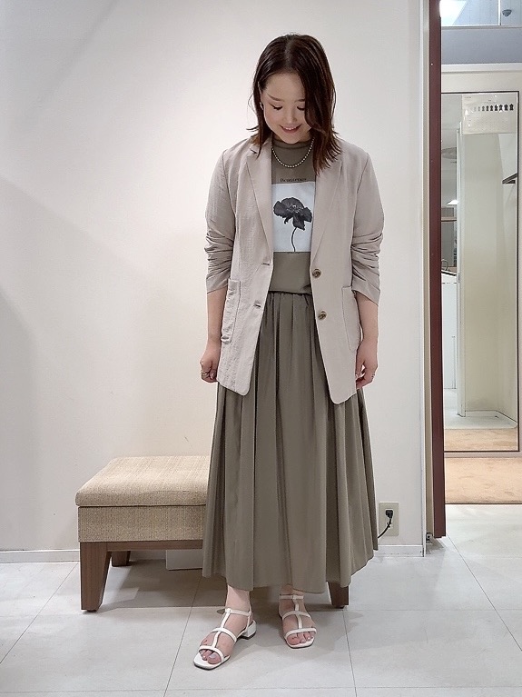 YUIさんの「UNTITLED｜【程よいシアー感/洗える】エアリーバイオジャケット」を使ったコーディネート