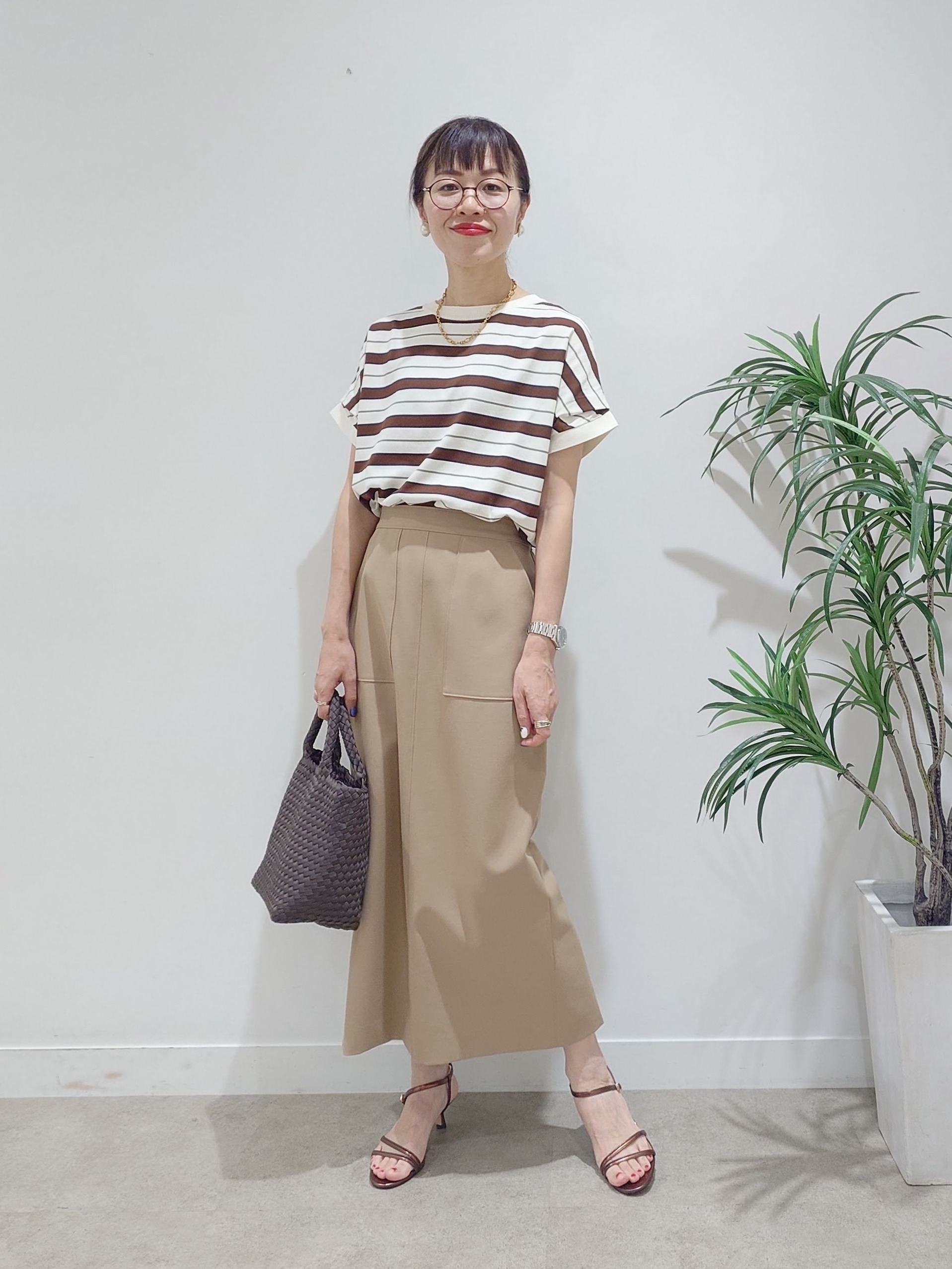 MUTSUKOさんの「UNTITLED｜【肌に張り付かない/前後2WAY】ドライタッチコットンプルオーバー」を使ったコーディネート