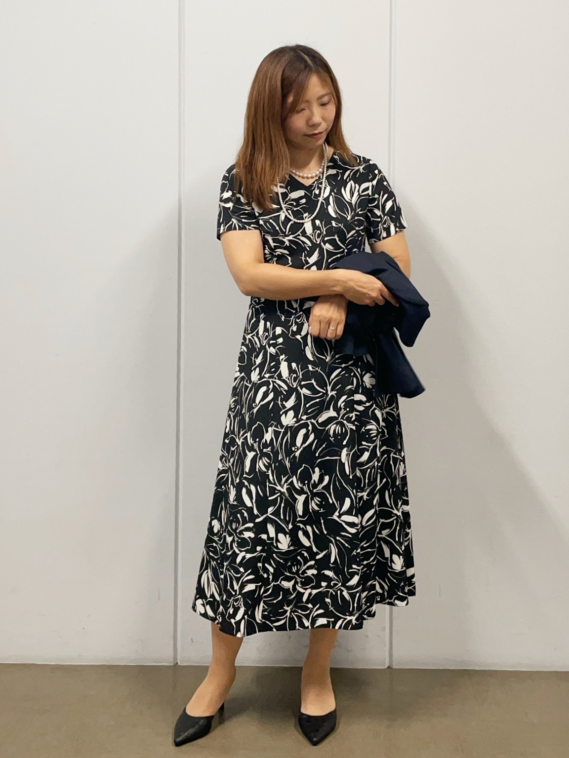 minoriさんの「COUP DE CHANCE｜【手洗い可／日本製】フラワープリントフレアーワンピース」を使ったコーディネート