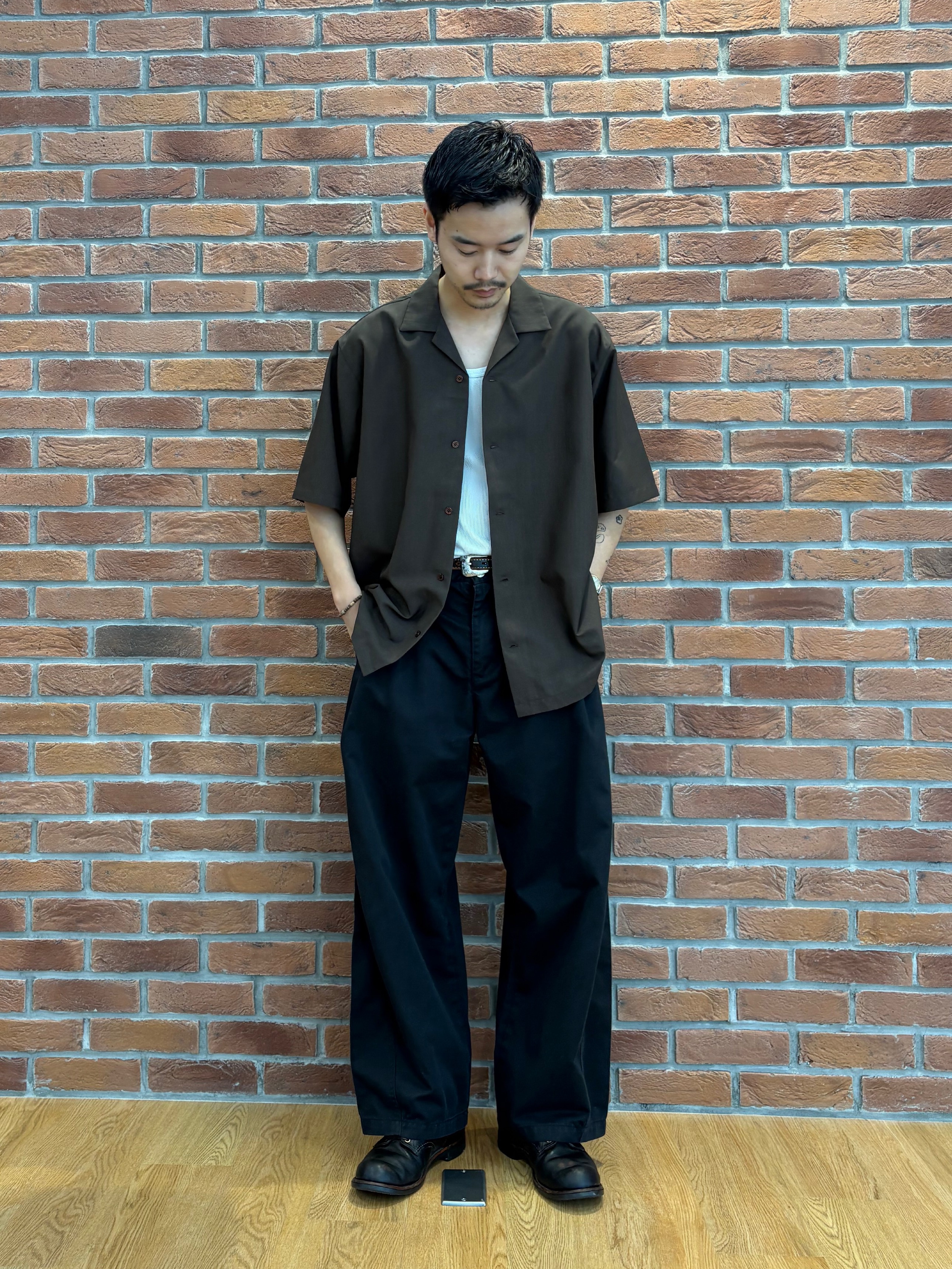 北浦歩大さんの「tk.TAKEO KIKUCHI｜【セットアップ対応可／吸水速乾】セオ&alpha;（R）開襟シャツ」を使ったコーディネート