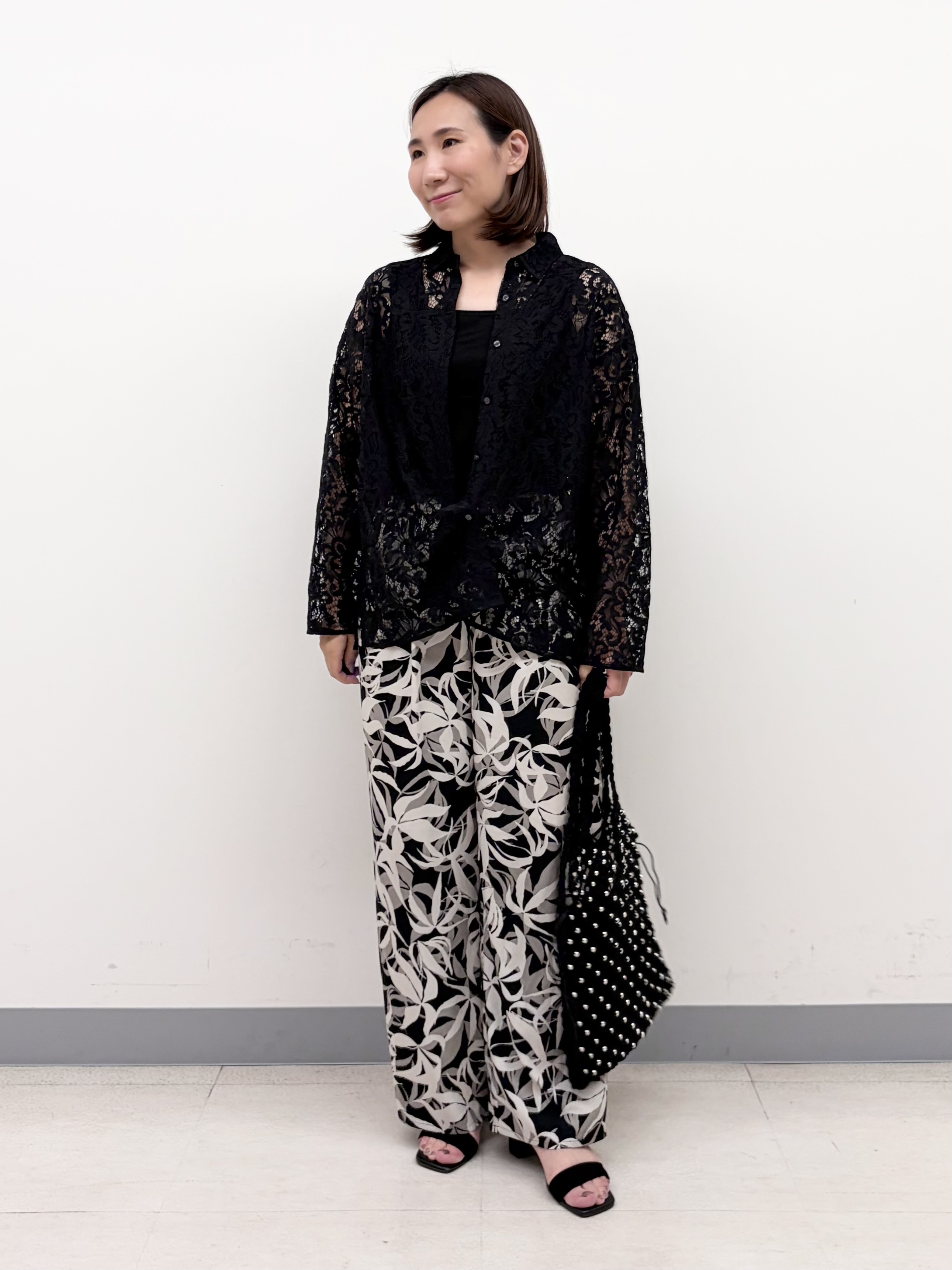 YUKARIさんの「INDIVI｜【洗える／トレンド】大人レースシャツ」を使ったコーディネート