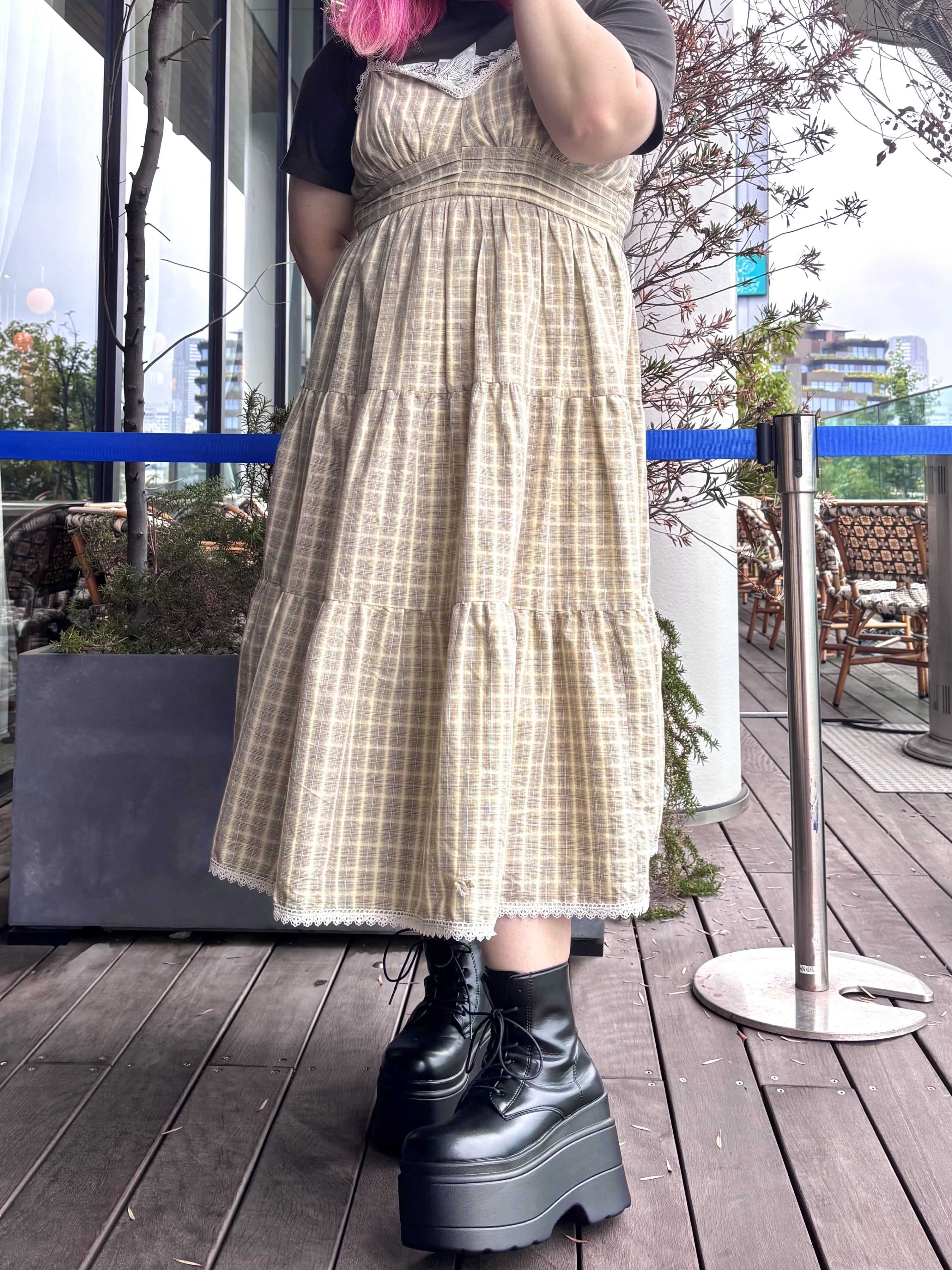 𝓗𝓘𝓨𝓞さんの「ESPERANZA｜厚底レースアップブーツ」を使ったコーディネート