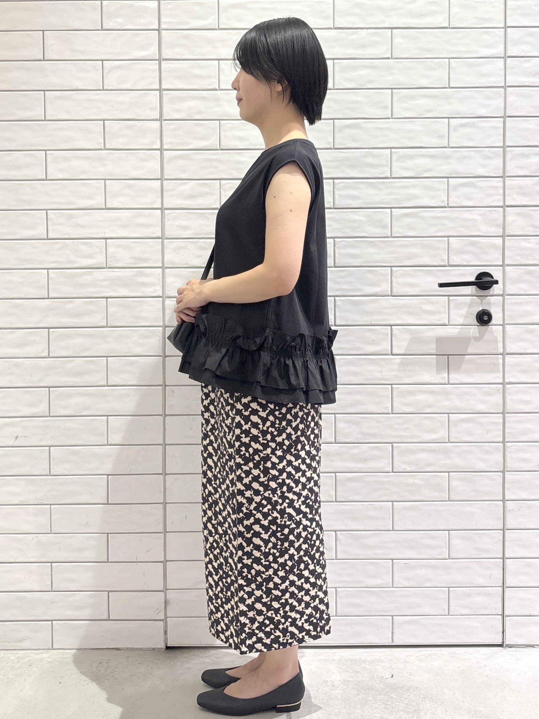 ayumiさんの「OPAQUE.CLIP｜裾フリルドッキングカットソー【洗濯機OK】」を使ったコーディネート