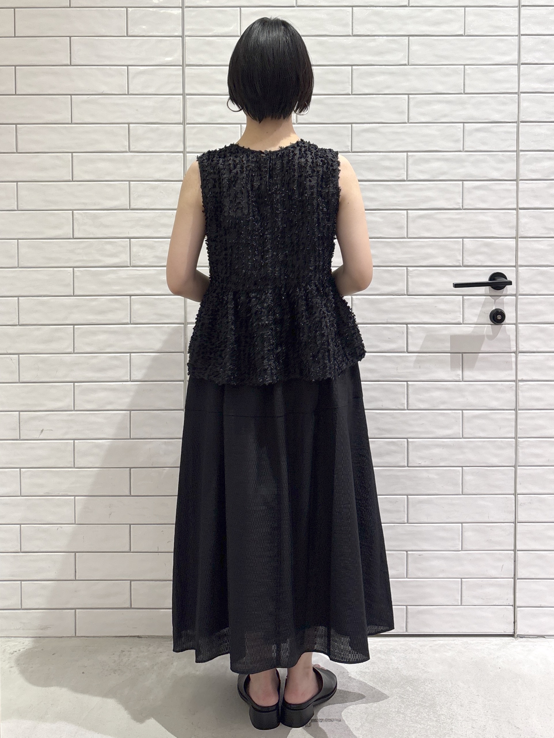 ayumiさんの「OPAQUE.CLIP｜フリンジジャカード ペプラムブラウス【洗濯機OK】」を使ったコーディネート