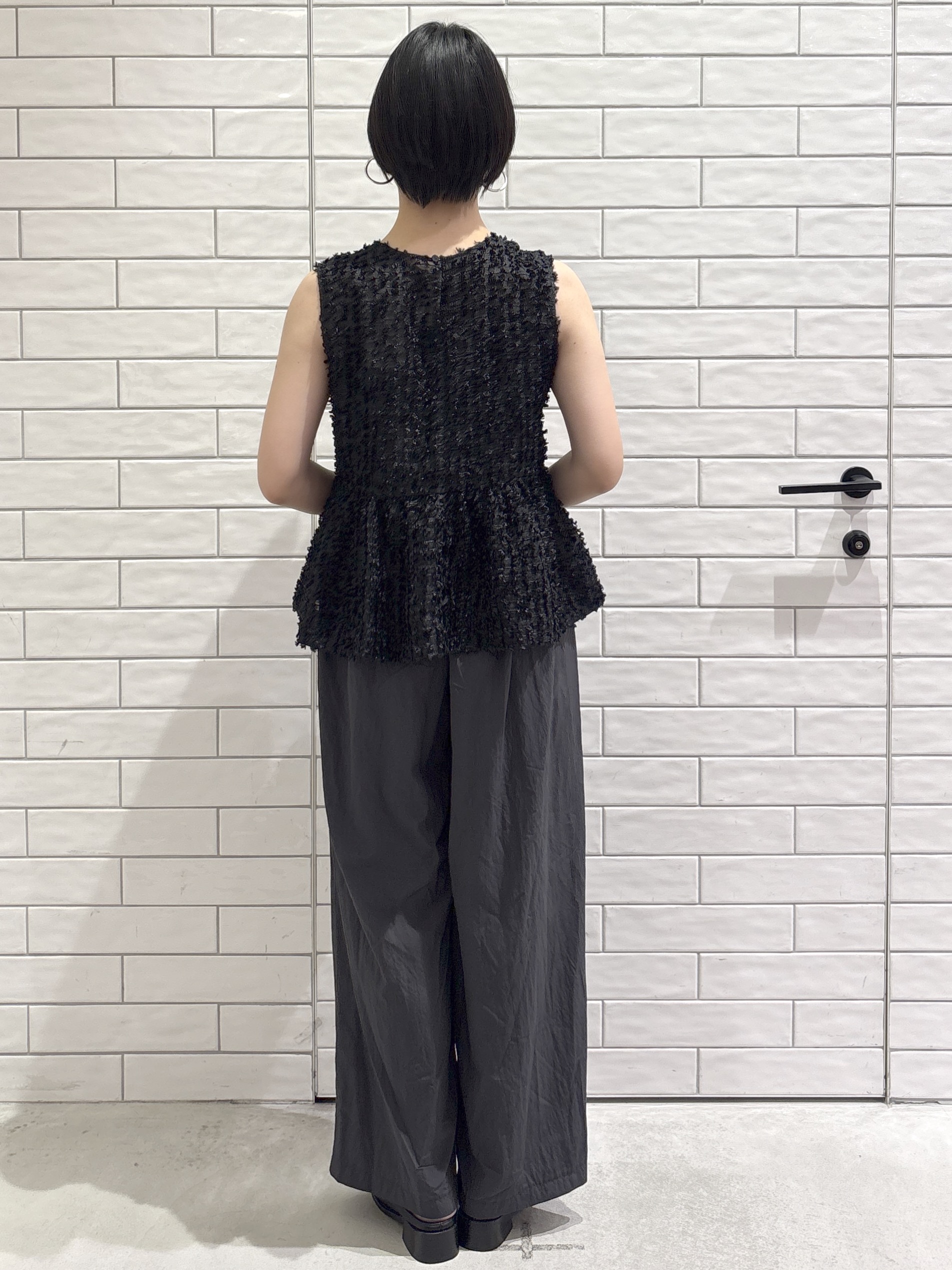 ayumiさんの「OPAQUE.CLIP｜フリンジジャカード ペプラムブラウス【洗濯機OK】」を使ったコーディネート