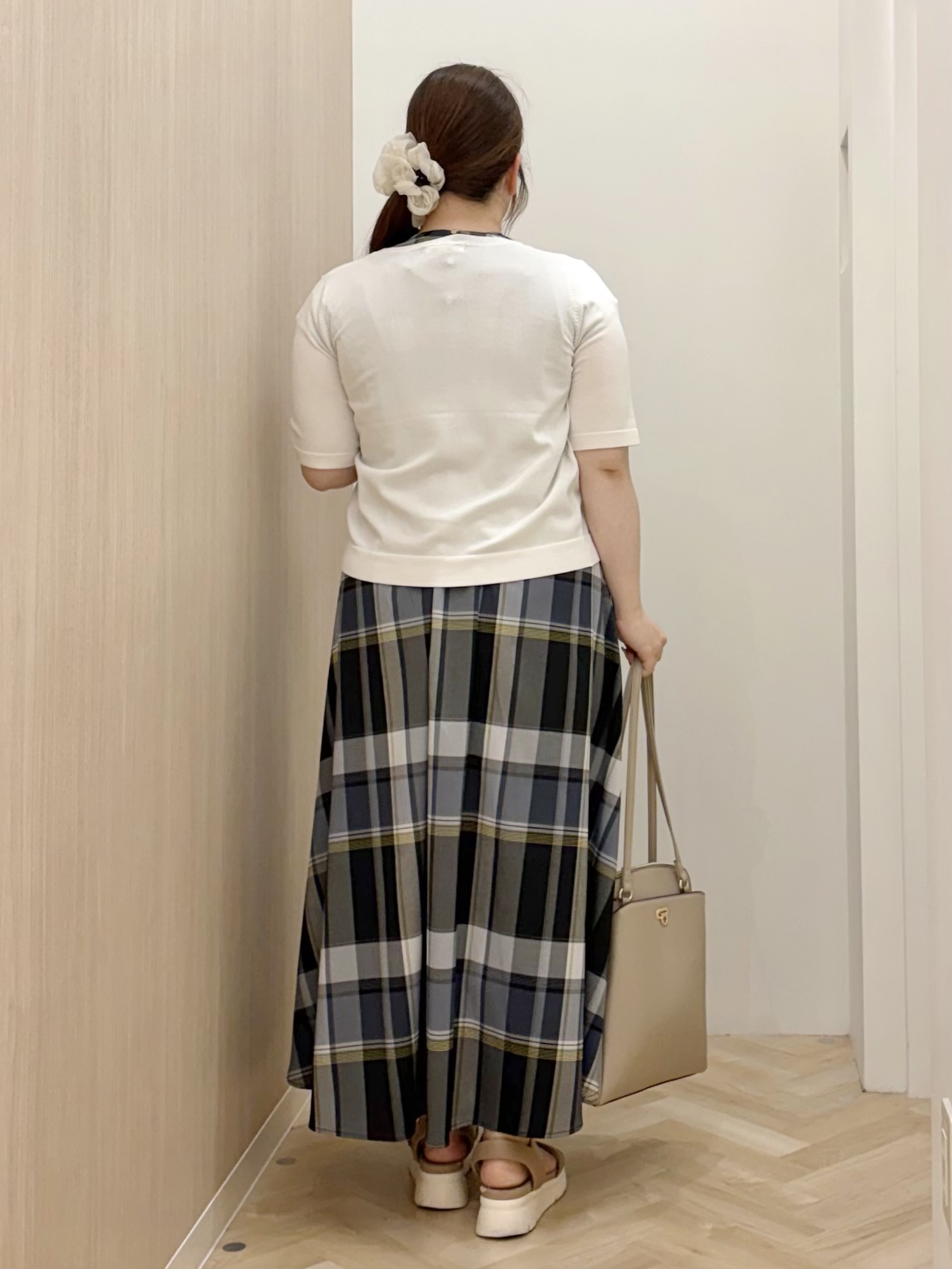 akariさんの「grove｜【ひんやり・UV・洗濯機◎】上品コットン混カーディガン」を使ったコーディネート