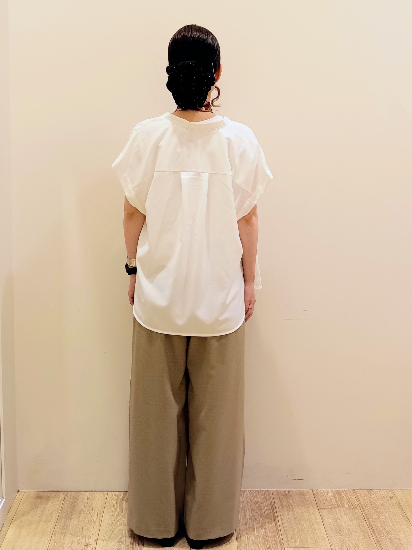 MKさんの「index｜フロントレースブラウス【洗濯機OK】」を使ったコーディネート