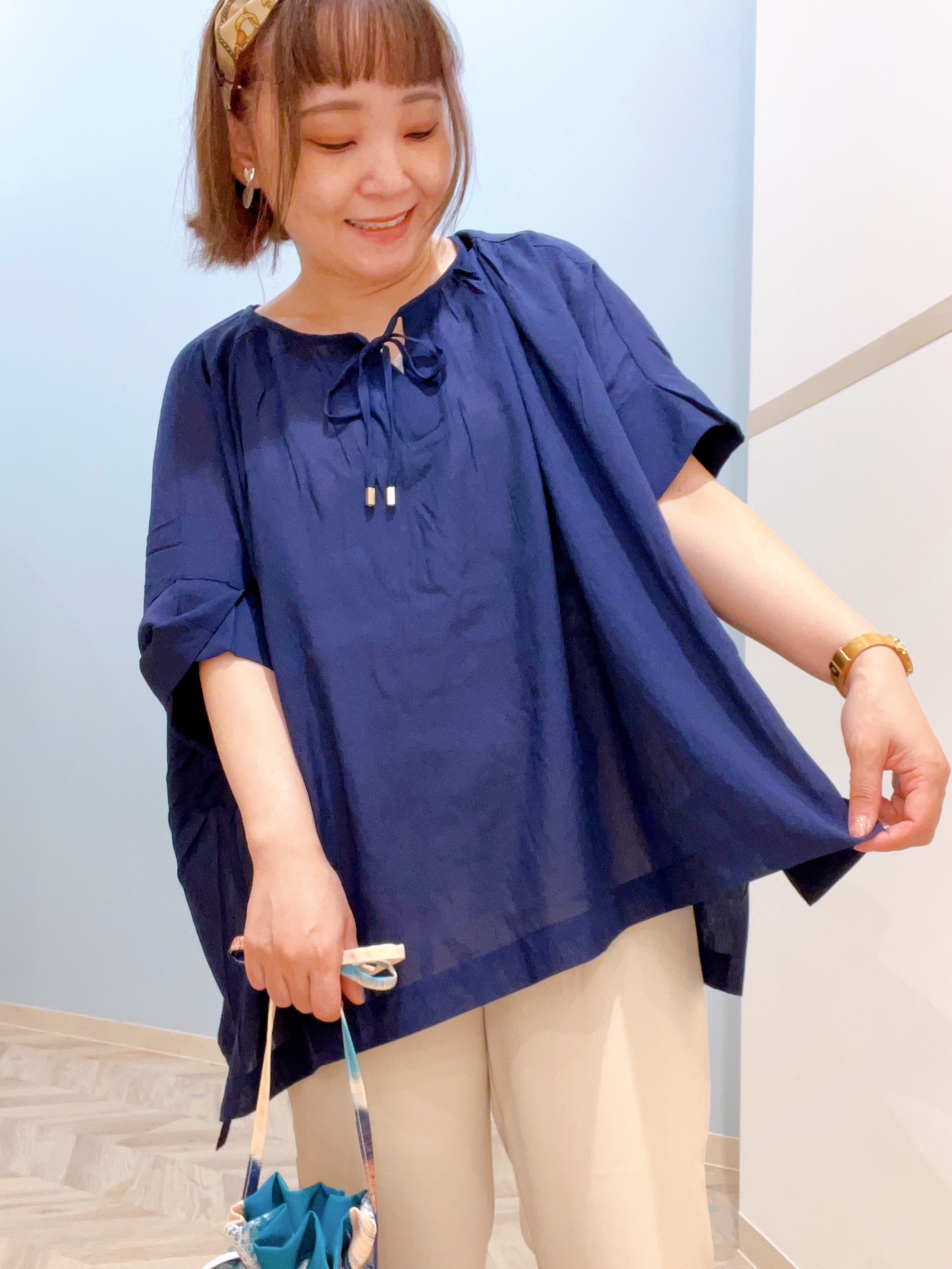 kitaさんの「SHOO･LA･RUE｜【2点セット】ポンチョ風ブラウス＆タンクトップセット」を使ったコーディネート
