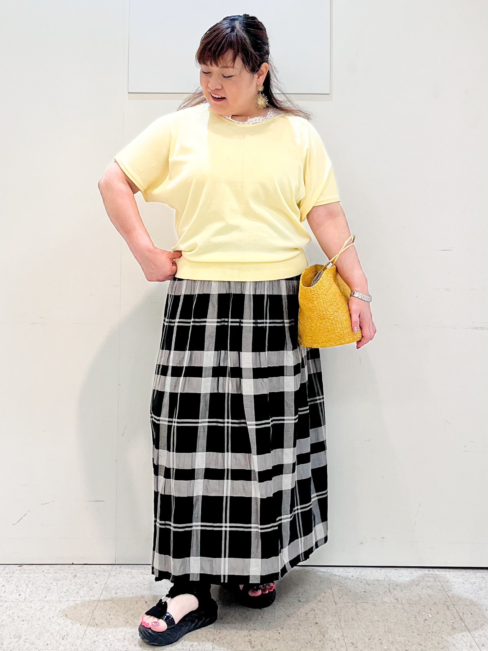 kimmyさんの「Reflect｜【二の腕カバー／手洗い可】ネックレース フレンチスリーブニット」を使ったコーディネート