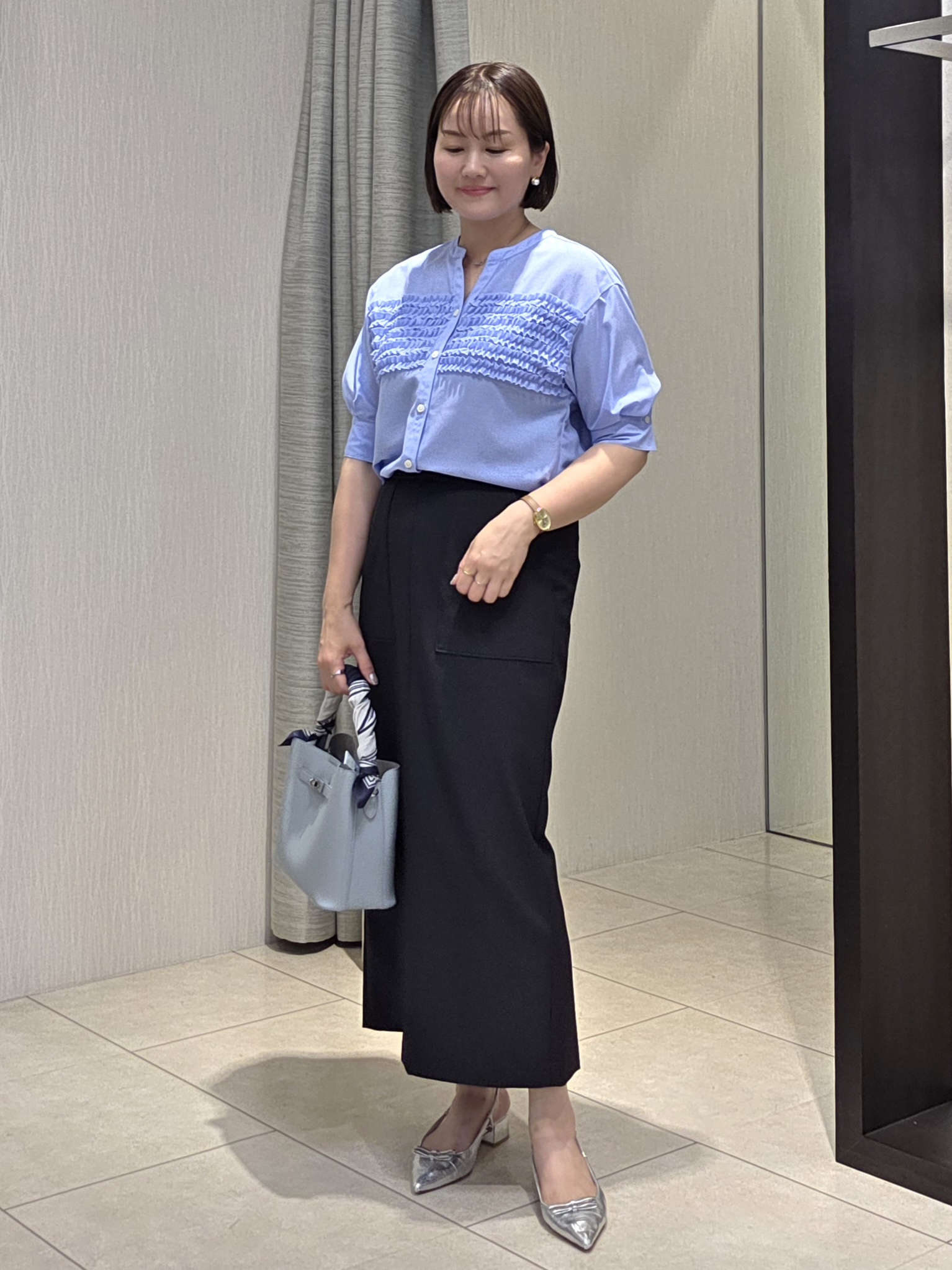 naokoさんの「UNTITLED｜【接触冷感/通気性/洗える】フロントフリルブラウス」を使ったコーディネート