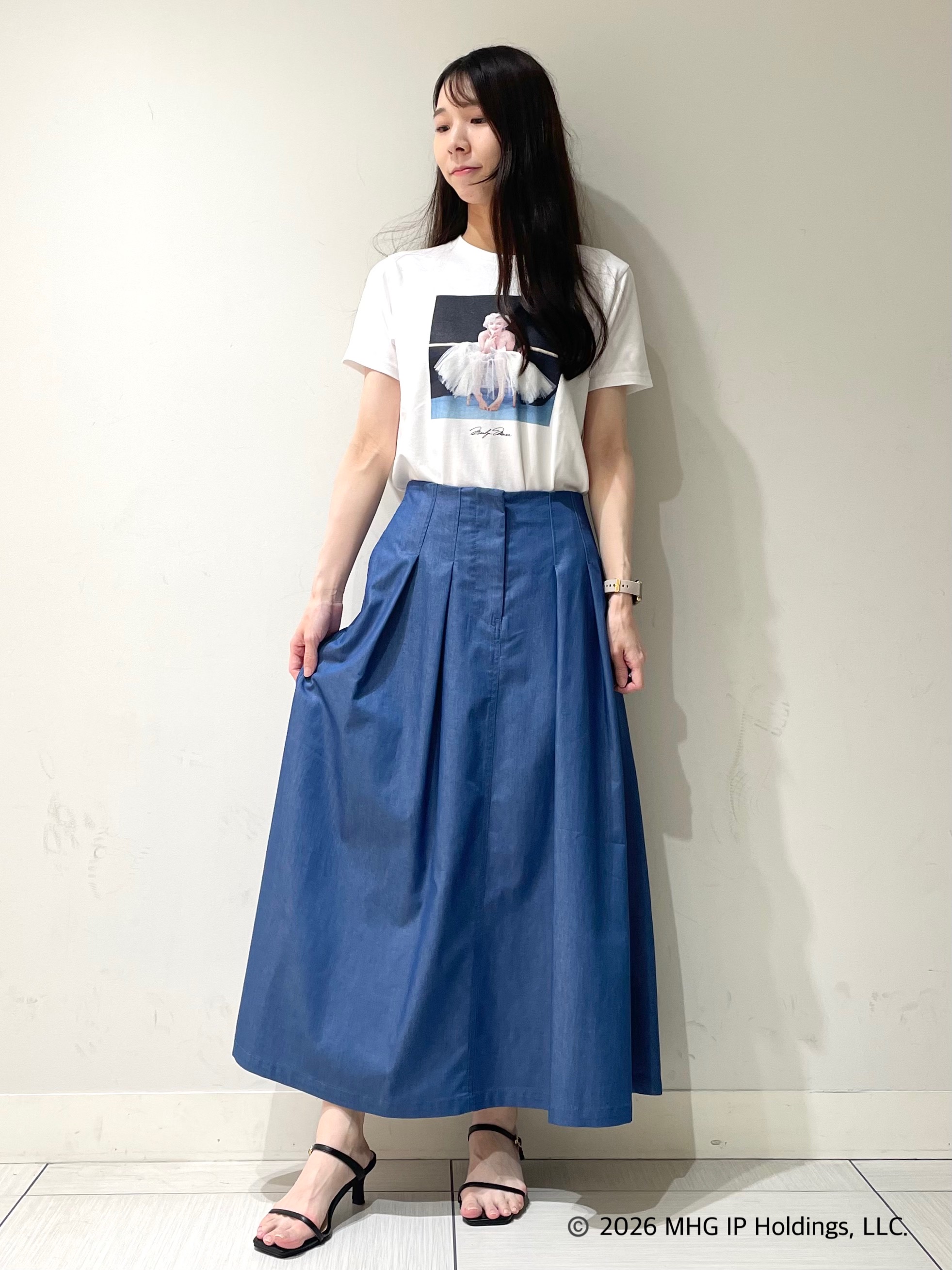ことさんの「DRESSTERIOR｜【別注】マリリンモンロー/カラープリントTシャツ」を使ったコーディネート