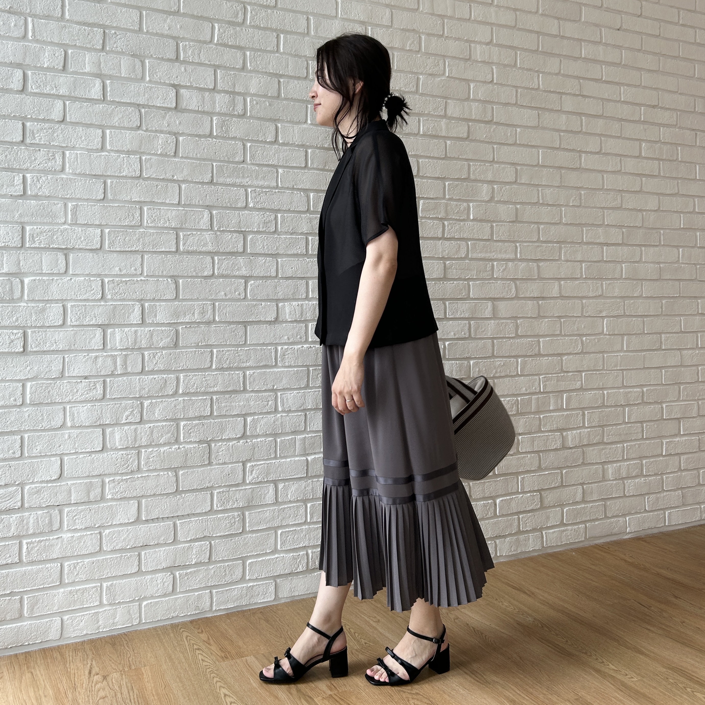 shinoさんの「Couture brooch｜【洗える】メッシュ調 半袖ジャケット」を使ったコーディネート