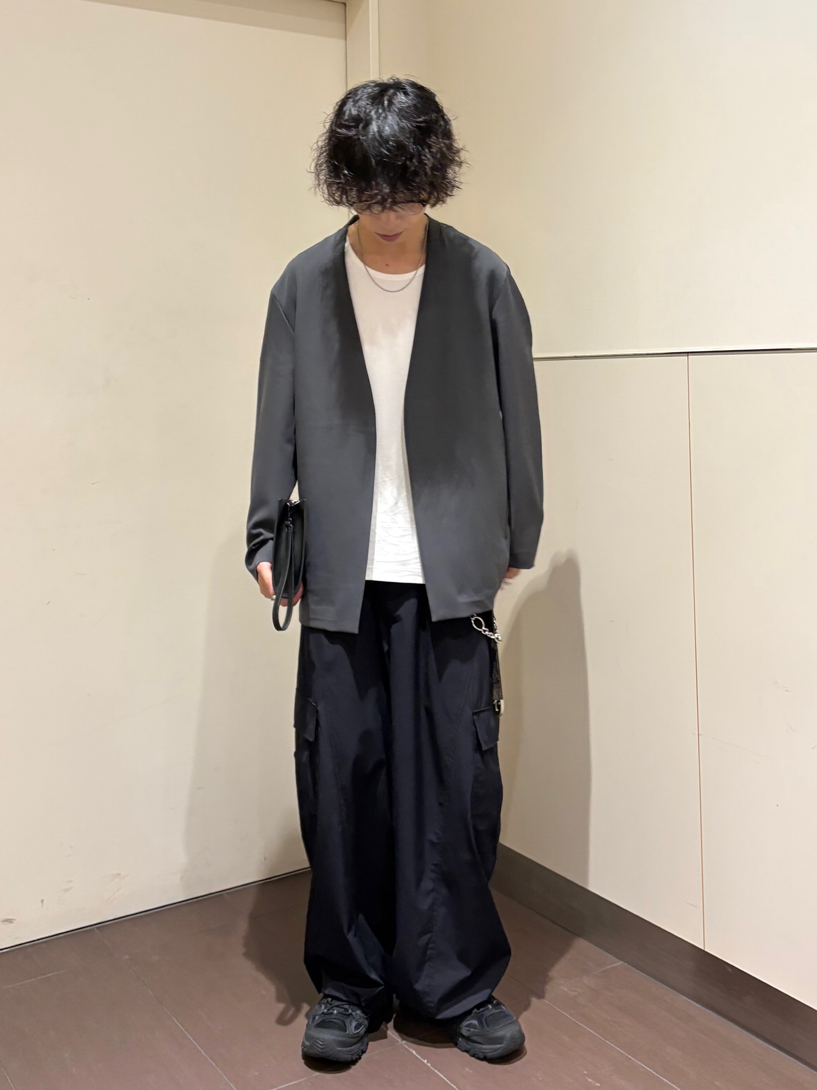 ナノシーさんの「tk.TAKEO KIKUCHI｜【360度ストレッチ】smart shiftシリーズ ノーカラージャケット」を使ったコーディネート