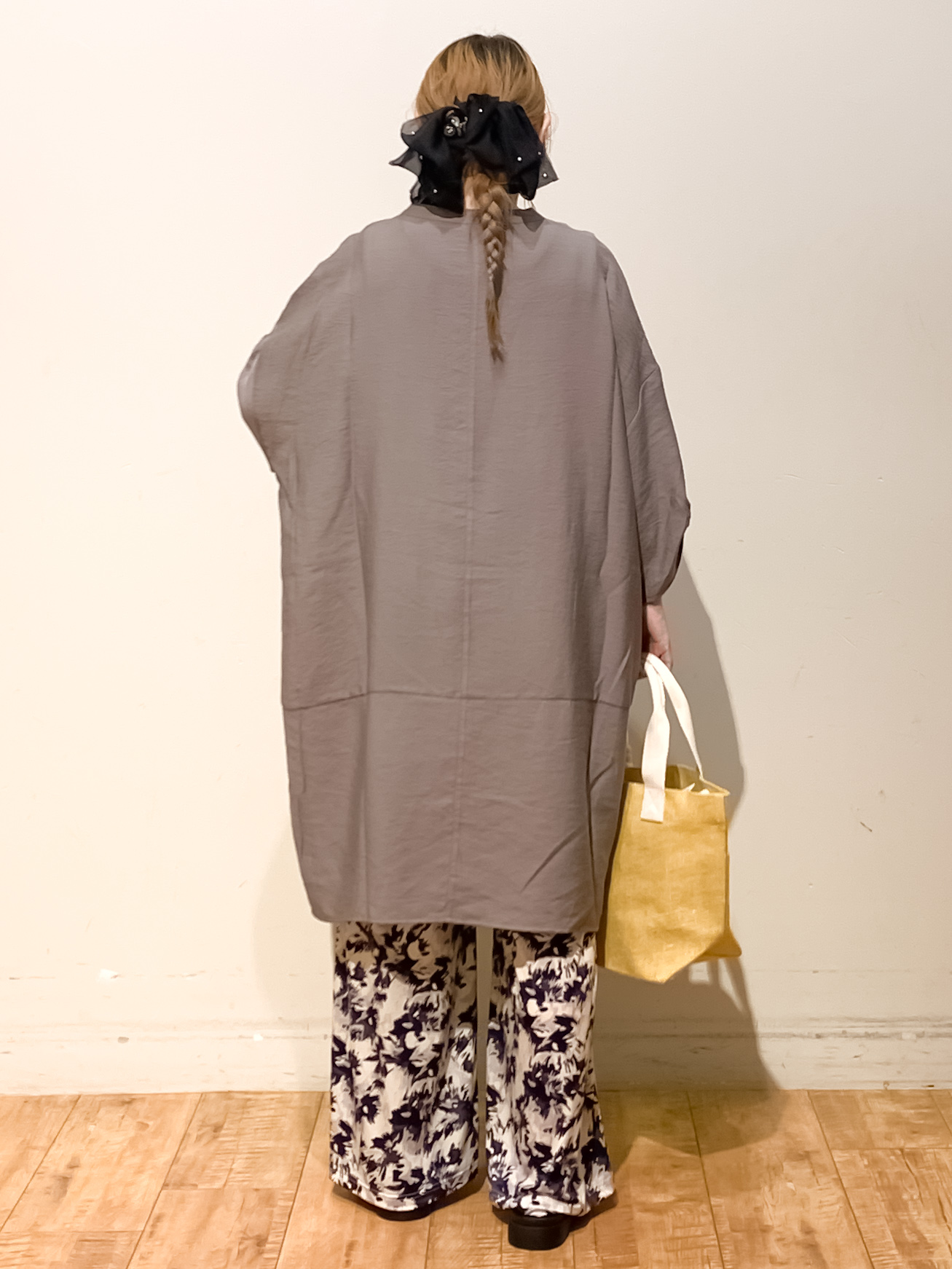 MEGさんの「SHOO･LA･RUE｜【ひんやり/S-LL/洗濯後しわになりにくい】体型カバーにも ゆるっとリラックスチュニック」を使ったコーディネート