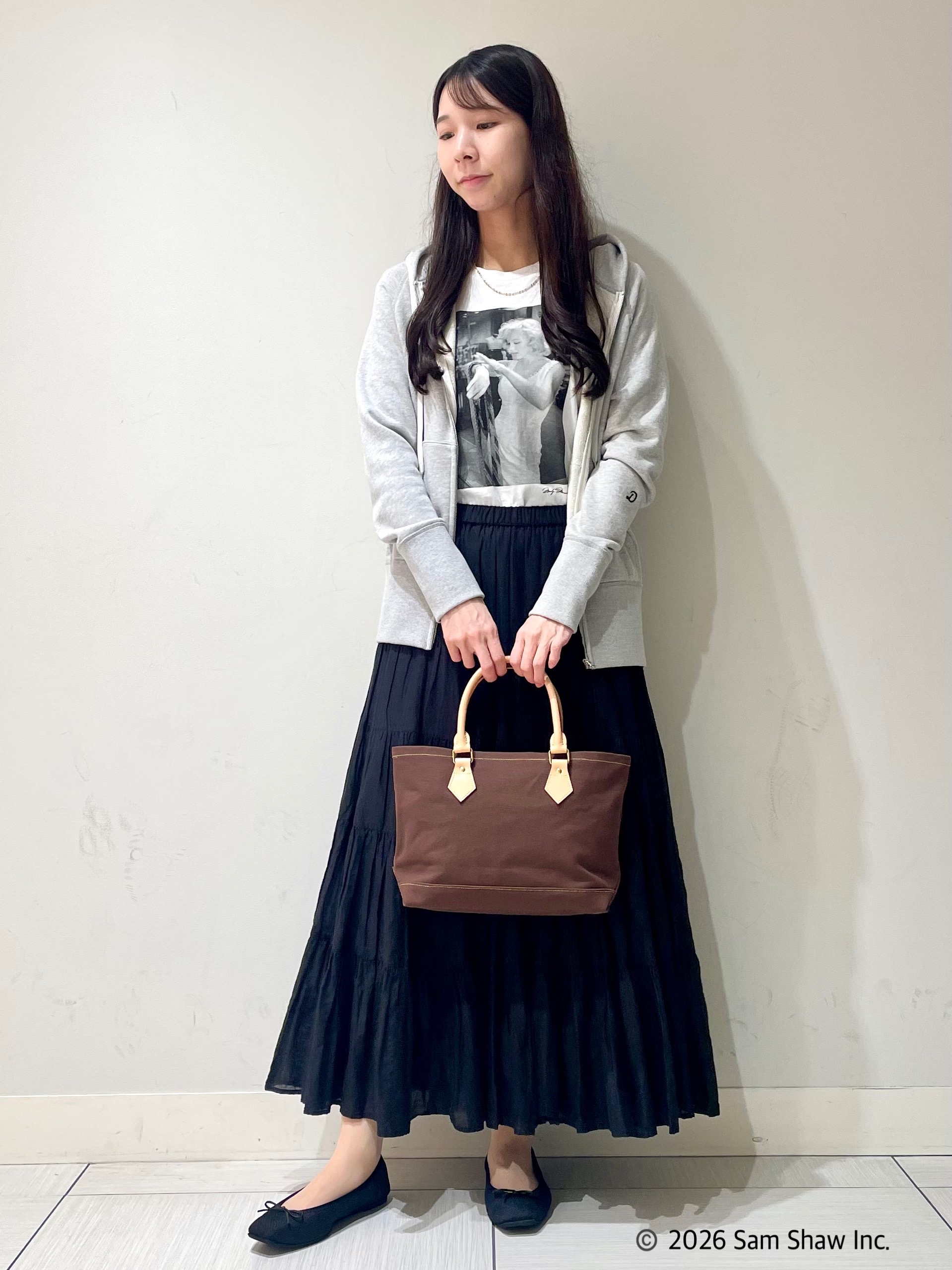 ことさんの「DRESSTERIOR｜【別注】マリリンモンロー/モノトーンプリントTシャツ」を使ったコーディネート
