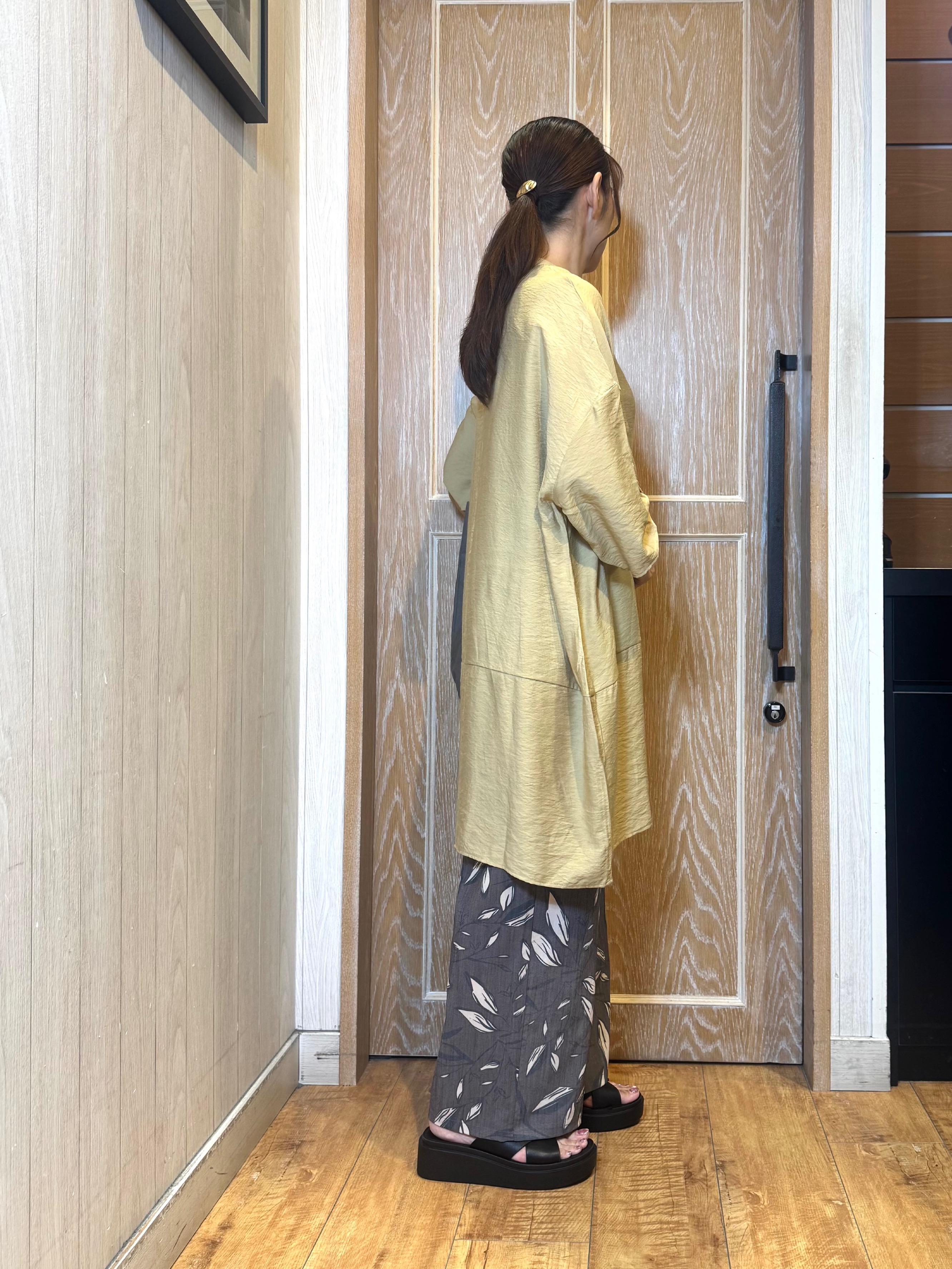 KAORIさんの「SHOO･LA･RUE｜【ひんやり/S-LL/洗濯機可】体型カバーにも ゆるっとリラックスチュニック」を使ったコーディネート
