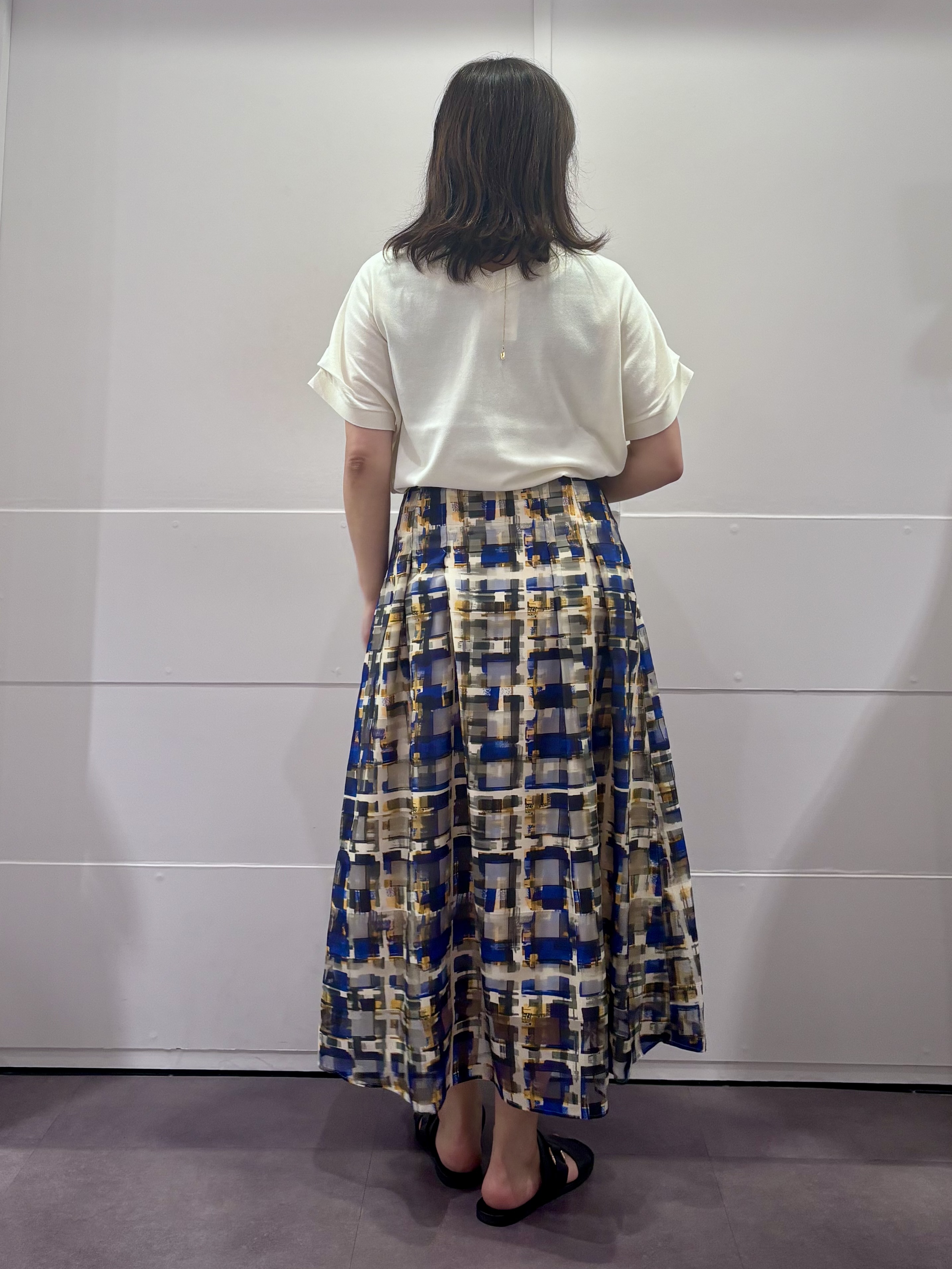 TOKOさんの「UNTITLED｜【肌に張り付かない/前後2WAY】ドライタッチコットンプルオーバー」を使ったコーディネート