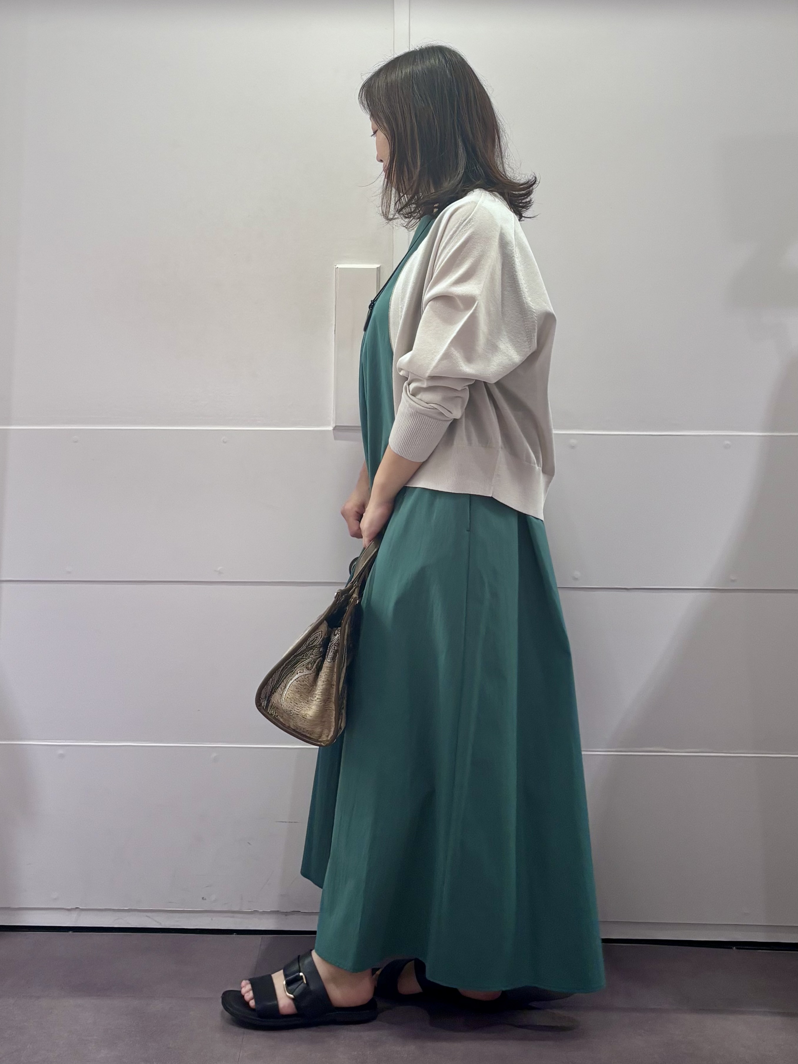 TOKOさんの「UNTITLED｜【接触冷感/UVカット/吸水速乾】Aラインロングワンピース」を使ったコーディネート