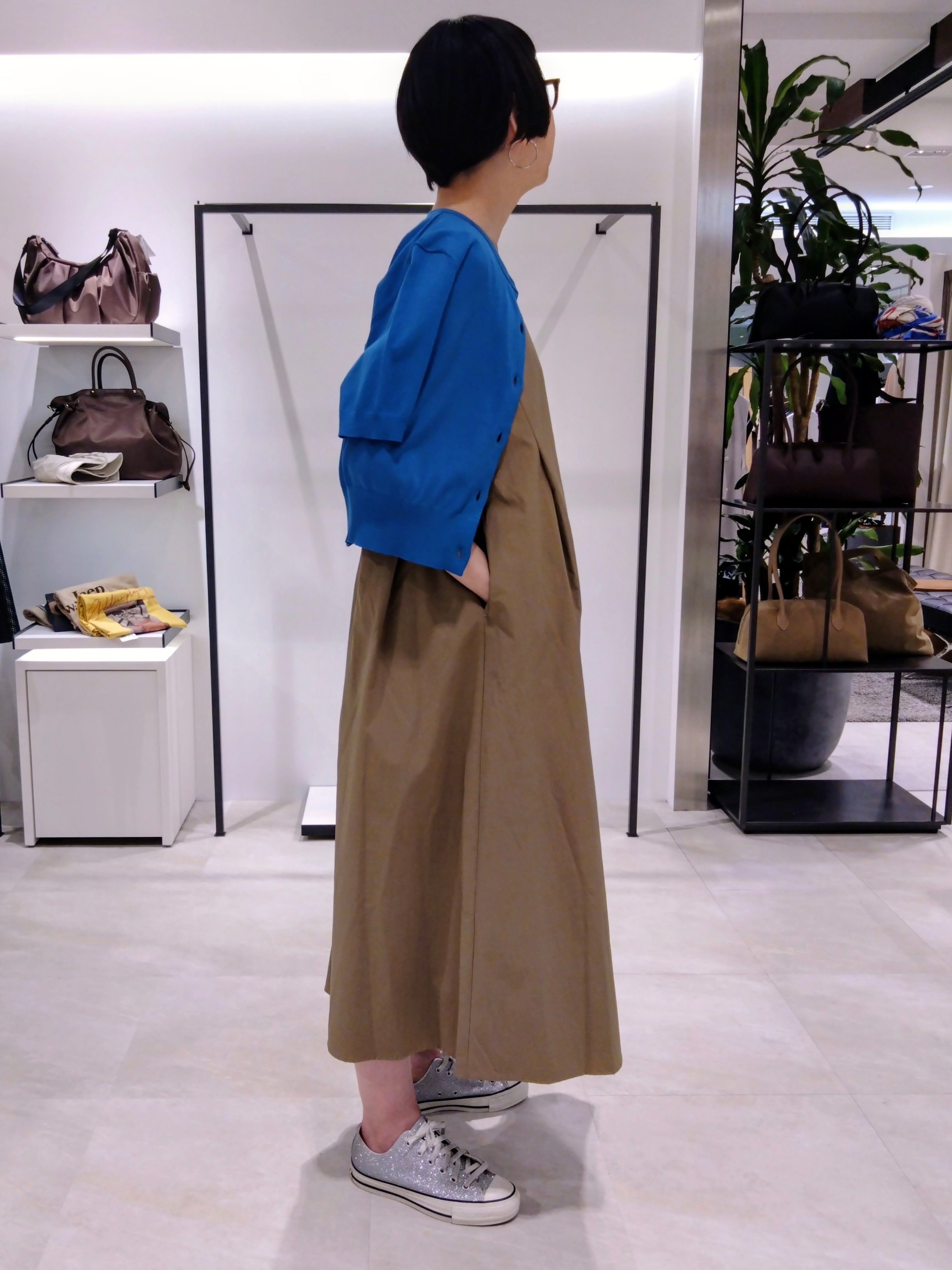 まちこさんの「UNTITLED｜【接触冷感/UVカット/吸水速乾】Aラインロングワンピース」を使ったコーディネート