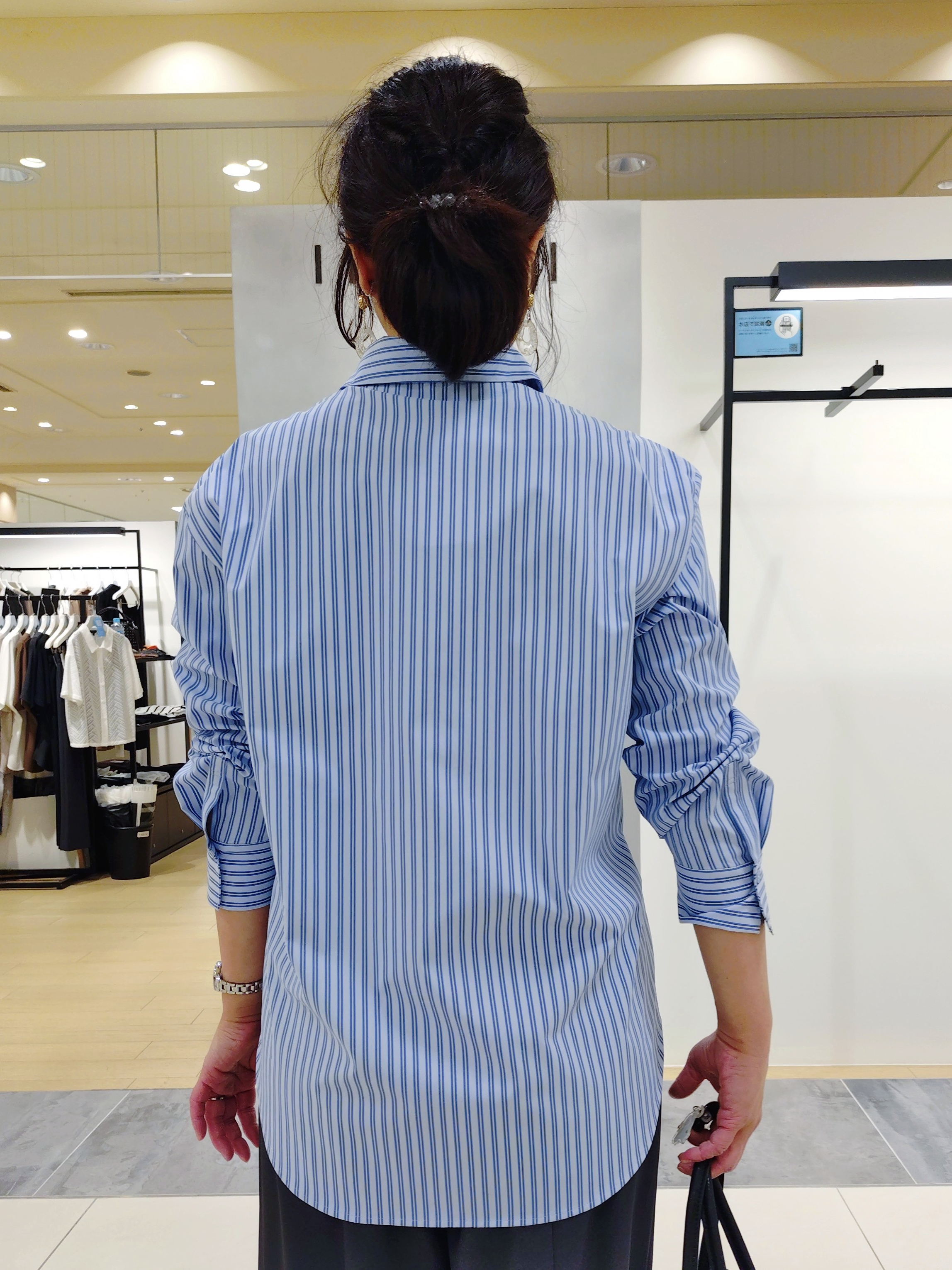 TOMOMIさんの「INDIVI｜【着る日傘】イージーワイドパンツ」を使ったコーディネート