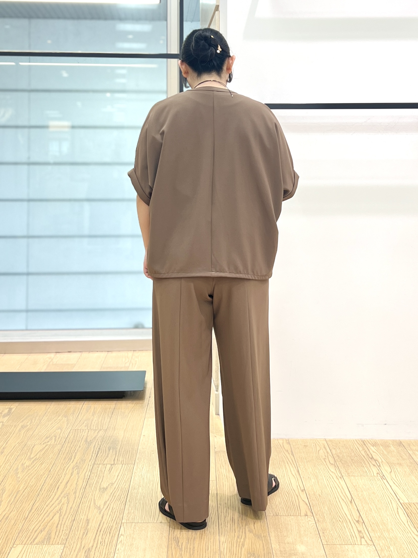 shimaさんの「INDIVI｜【着る日傘】ドルマンフォルムブルゾン」を使ったコーディネート