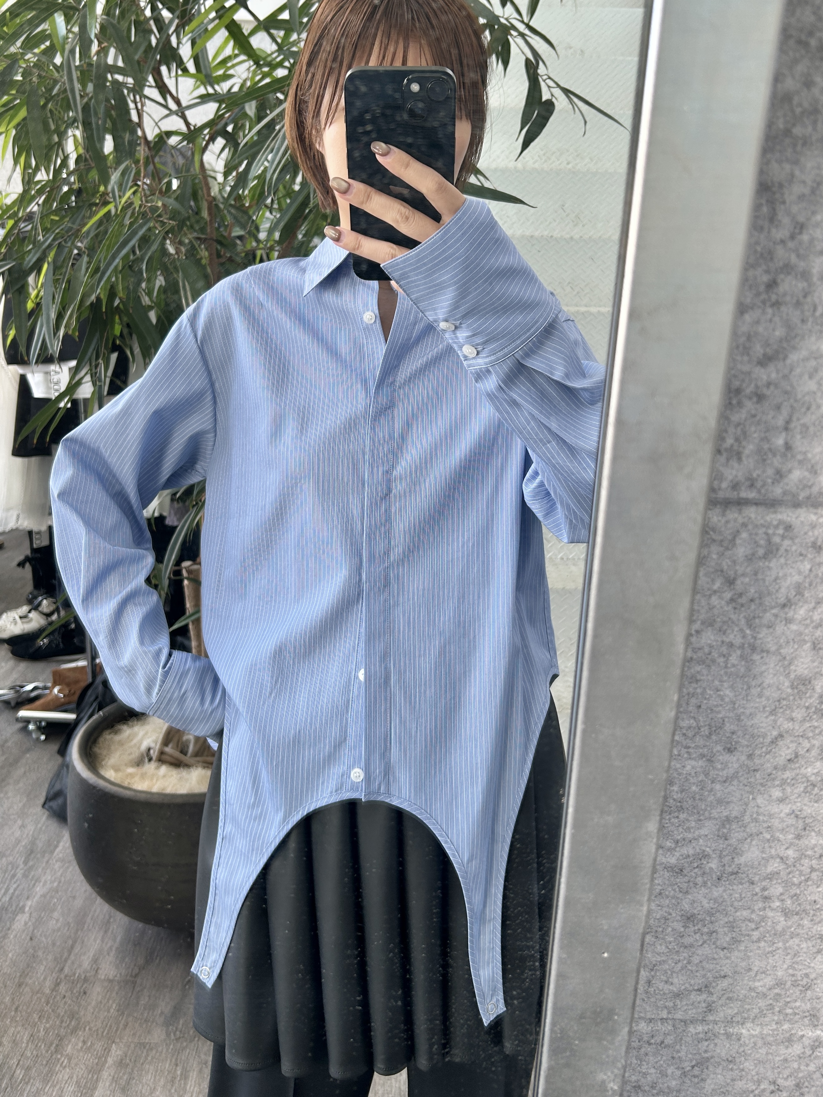 harunaさんの「CODE A｜line zip trousers」を使ったコーディネート