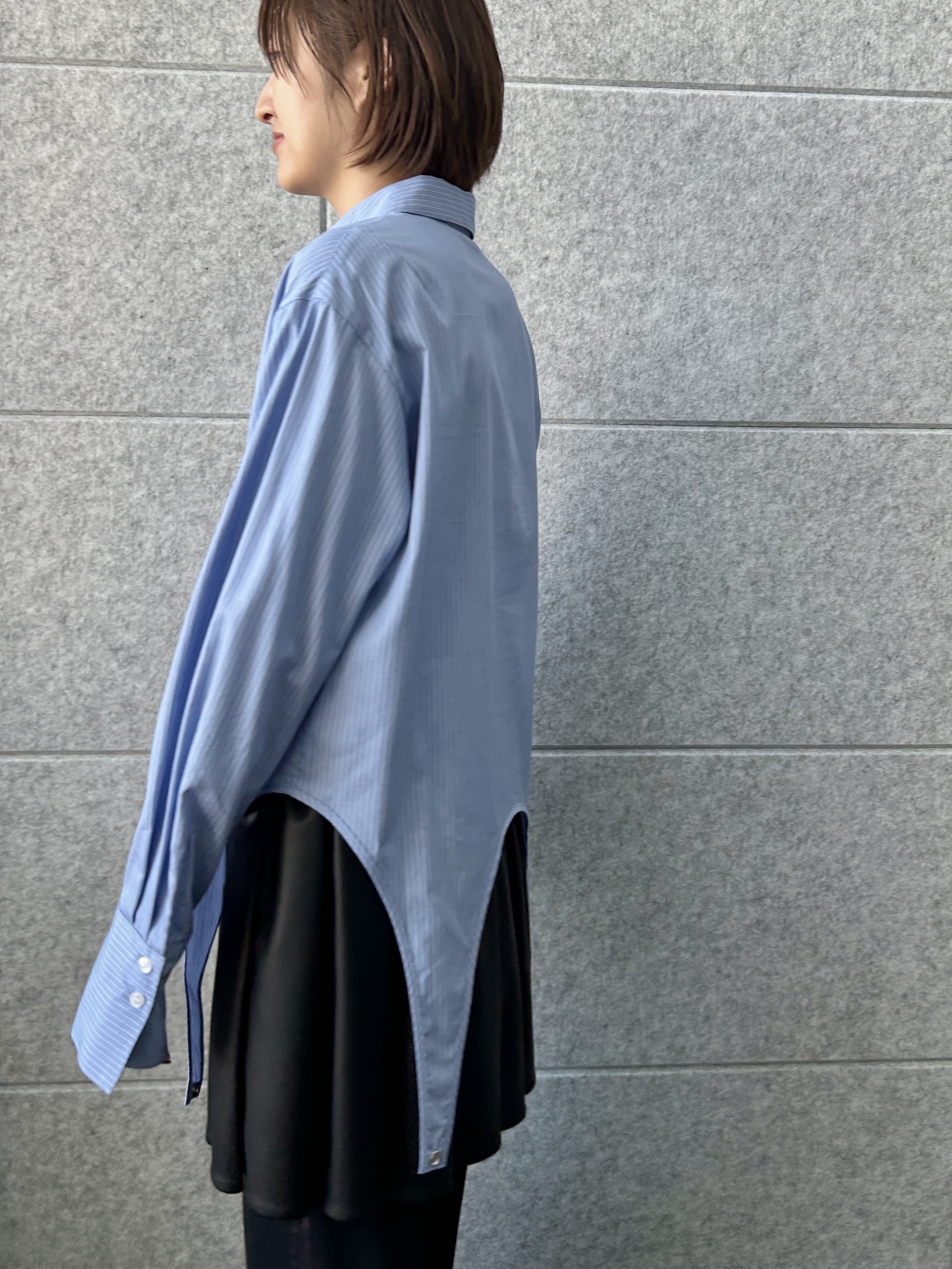 harunaさんの「CODE A｜line zip trousers」を使ったコーディネート