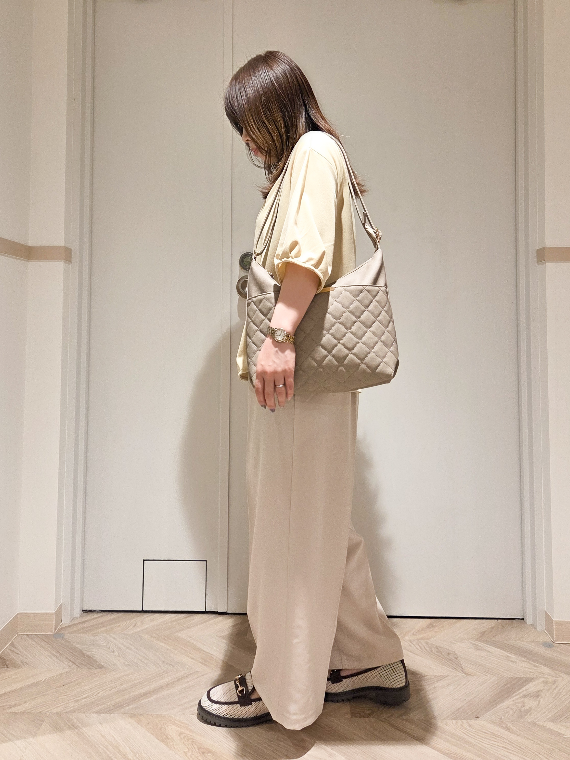 TSUCHIYAさんの「SHOO･LA･RUE｜【2点セット／洗濯機可／S-LL】インせず着られる ネックレス付き5分袖Ｔシャツ」を使ったコーディネート