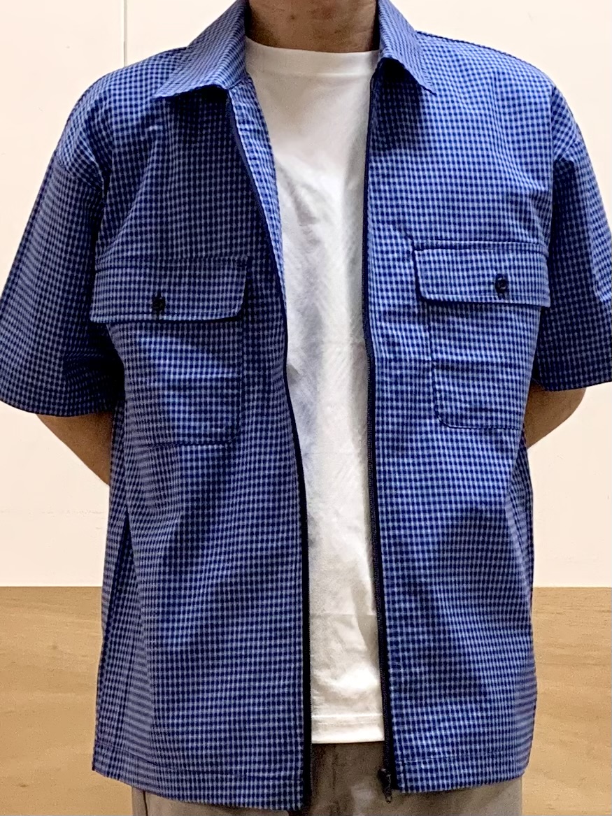 MATUさんの「THE SHOP TK｜【セットアップ可／洗濯機OK】アソート ジップ半袖シャツ」を使ったコーディネート