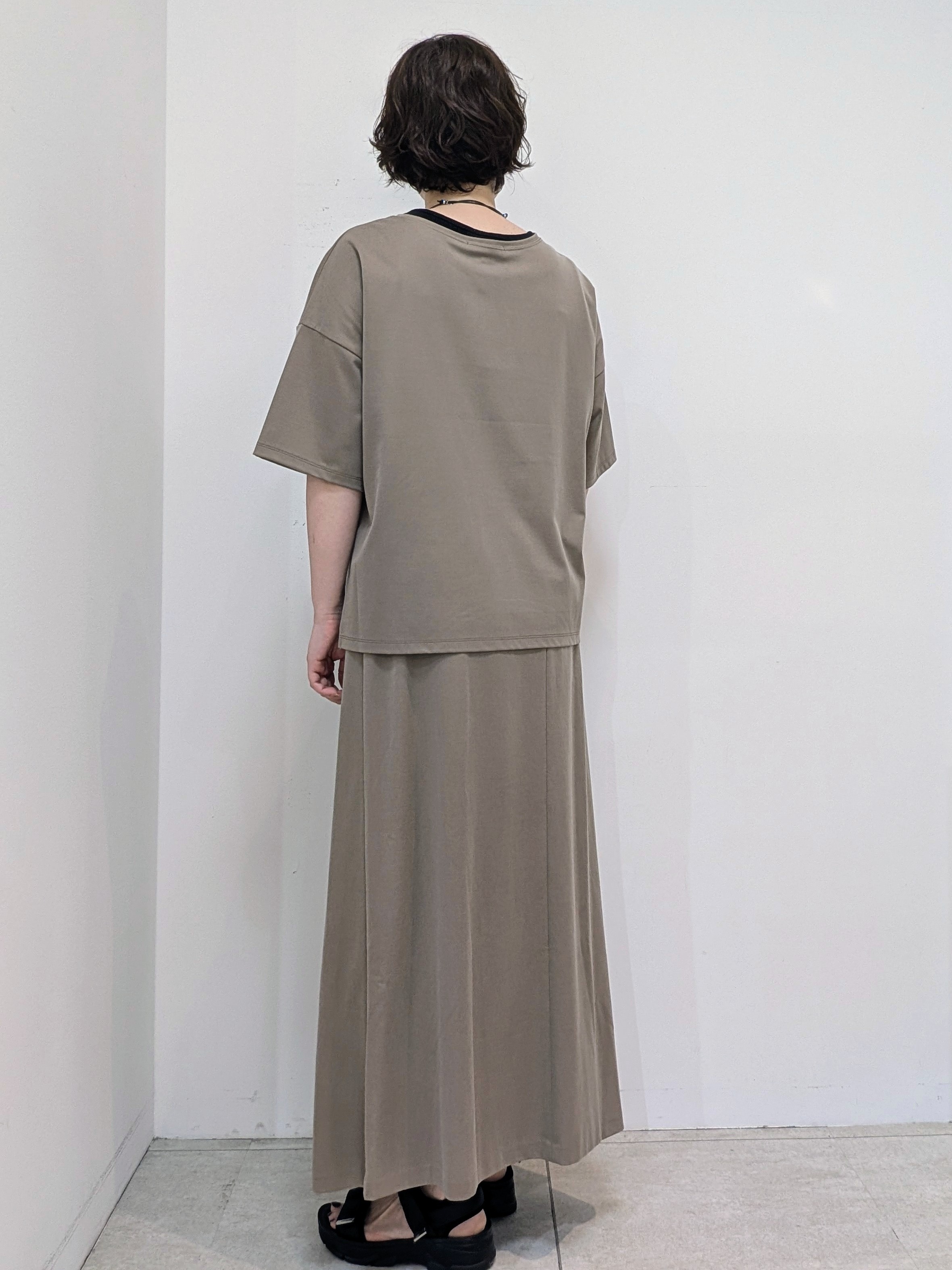 いこさんの「UNTITLED｜【セットアップ可/接触冷感】ヴィンテージライクプルオーバー」を使ったコーディネート