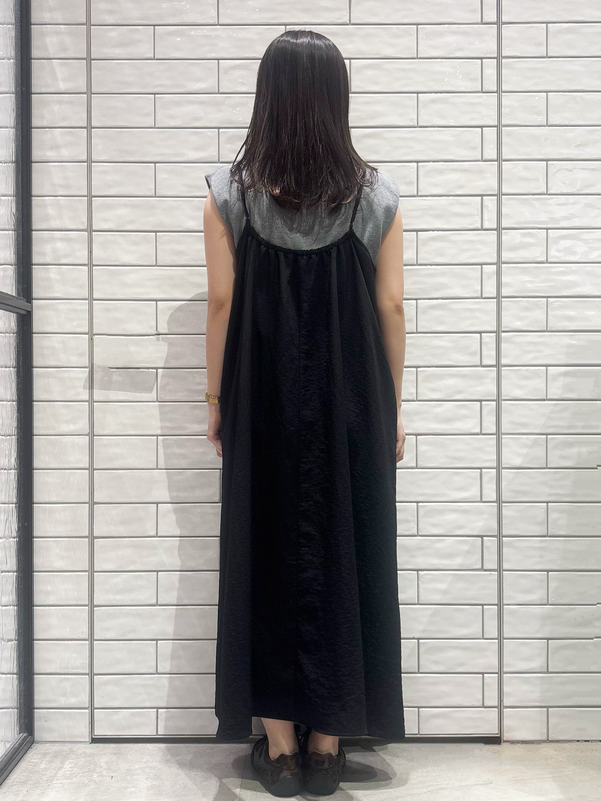 ranさんの「OPAQUE.CLIP｜配色衿フレンチスリーブニット【洗濯機OK】」を使ったコーディネート