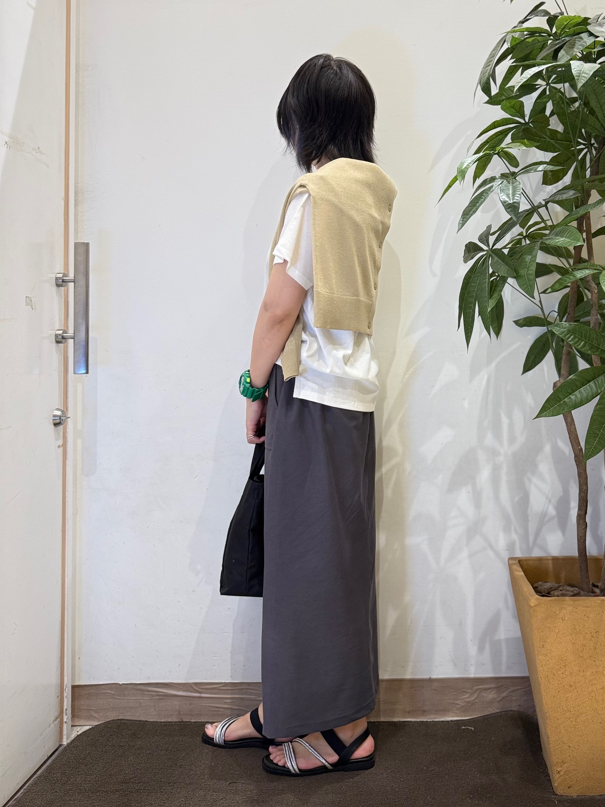 misakiさんの「SHOO･LA･RUE｜【さらり快適/洗濯機可/S-LL】シアーラメカーディガン」を使ったコーディネート