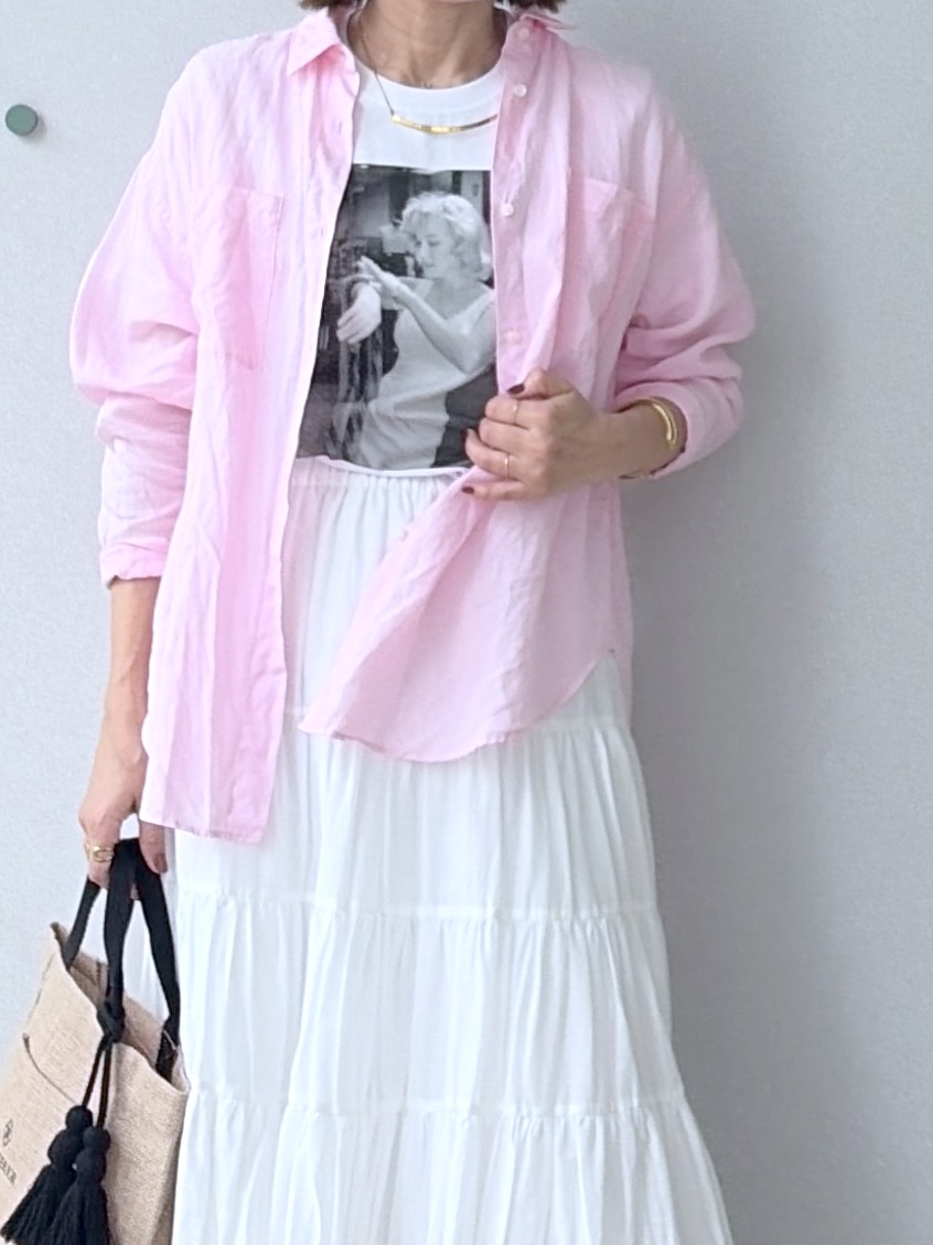 yoshikadoさんの「DRESSTERIOR｜【別注】マリリンモンロー/モノトーンプリントTシャツ」を使ったコーディネート