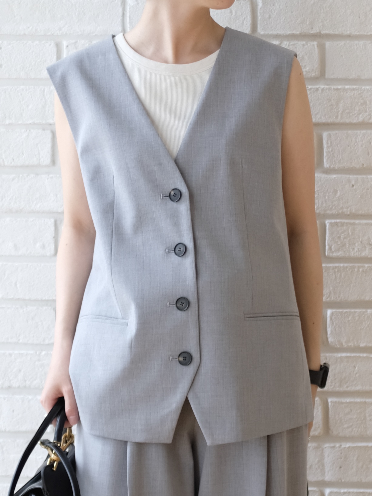 Kishimotoさんの「DRESSTERIOR｜【セットアップ可/ウォッシャブル】セットアップストライプジレ」を使ったコーディネート