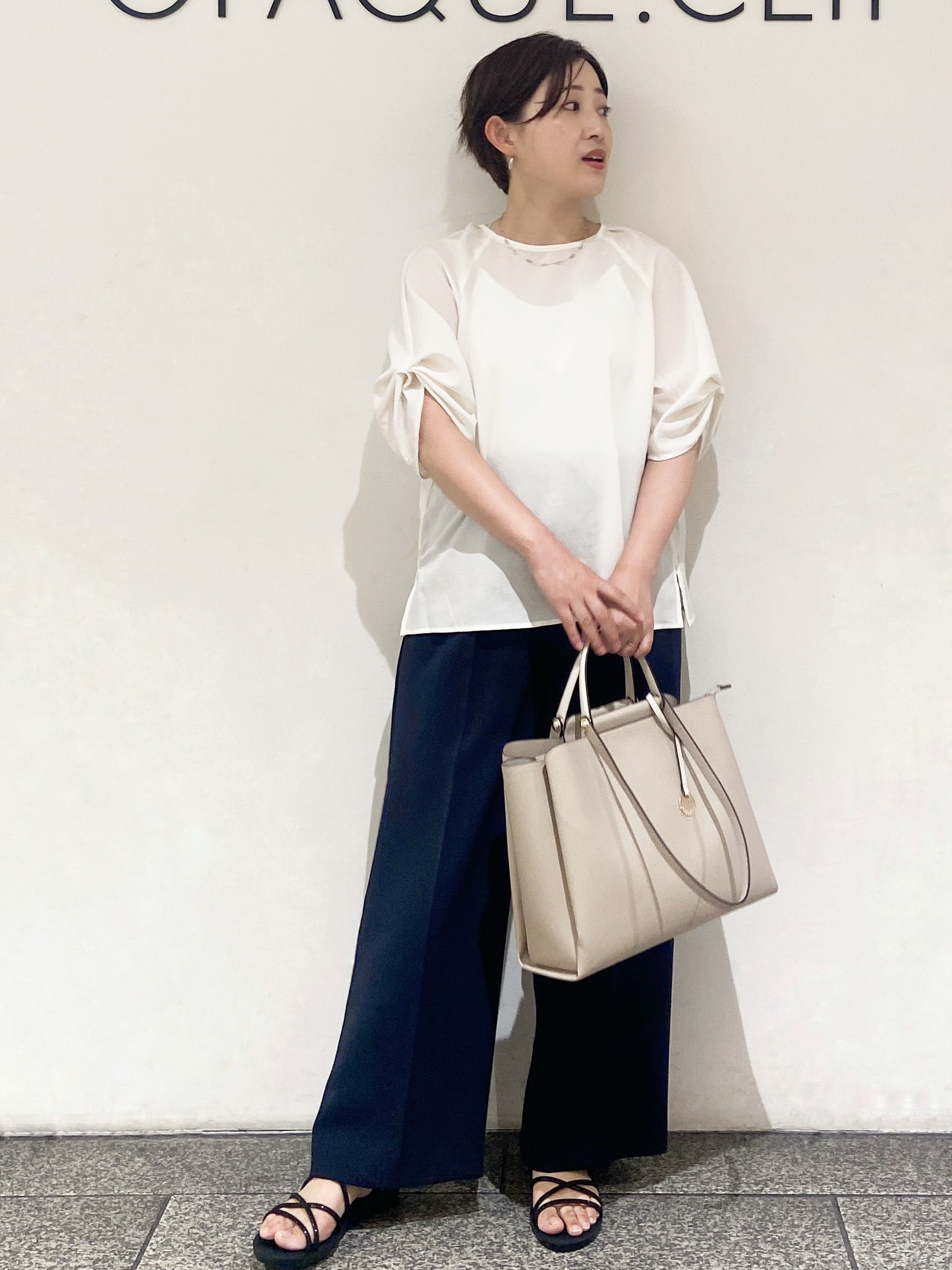 MIHOさんの「OPAQUE.CLIP｜【接触冷感／吸水速乾】リネンライク タックスリーブブラウス《セットアップ対応／洗濯機OK》」を使ったコーディネート