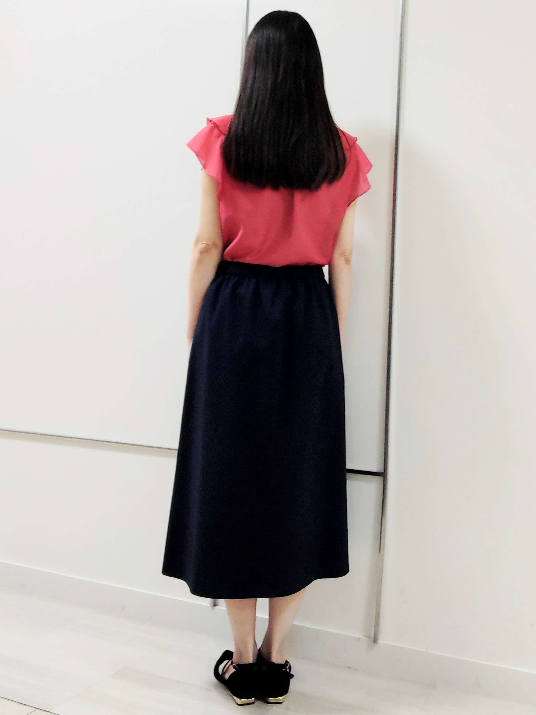takuさんの「COUP DE CHANCE｜【手洗い可／日本製】フリルブラウス」を使ったコーディネート