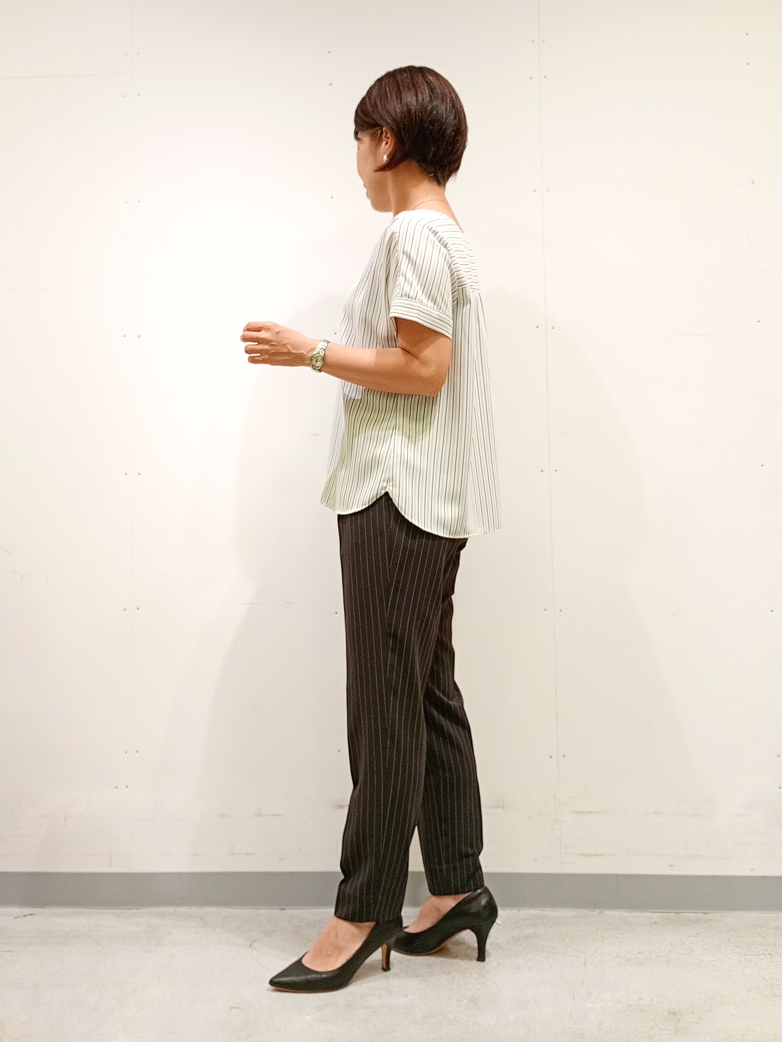 Kさんの「INDIVI｜【清涼感／UVケア／接触冷感】Vネックストライプブラウス」を使ったコーディネート