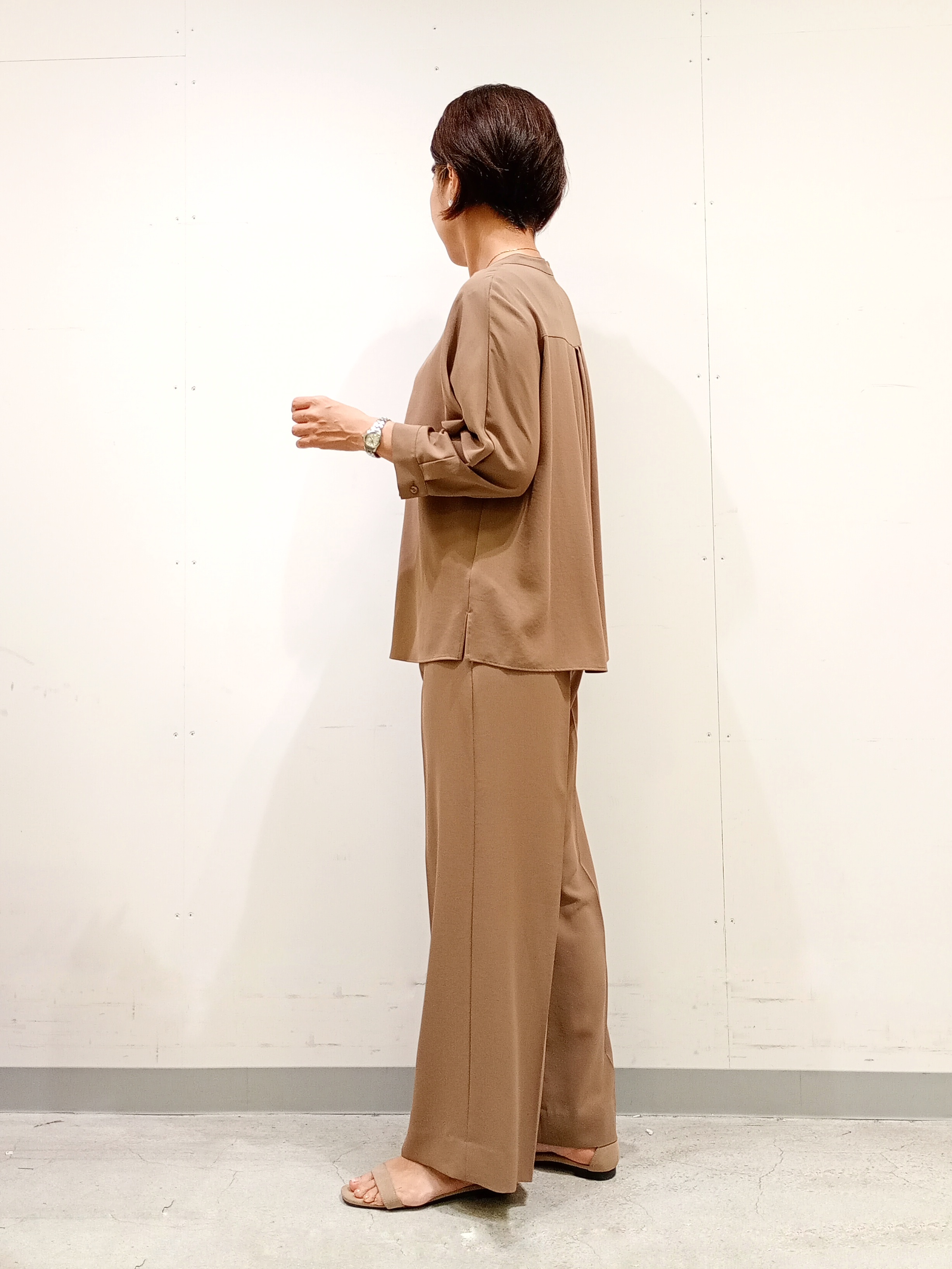 Kさんの「INDIVI｜【新作登場！着る日傘】 ケープ風ブラウス」を使ったコーディネート