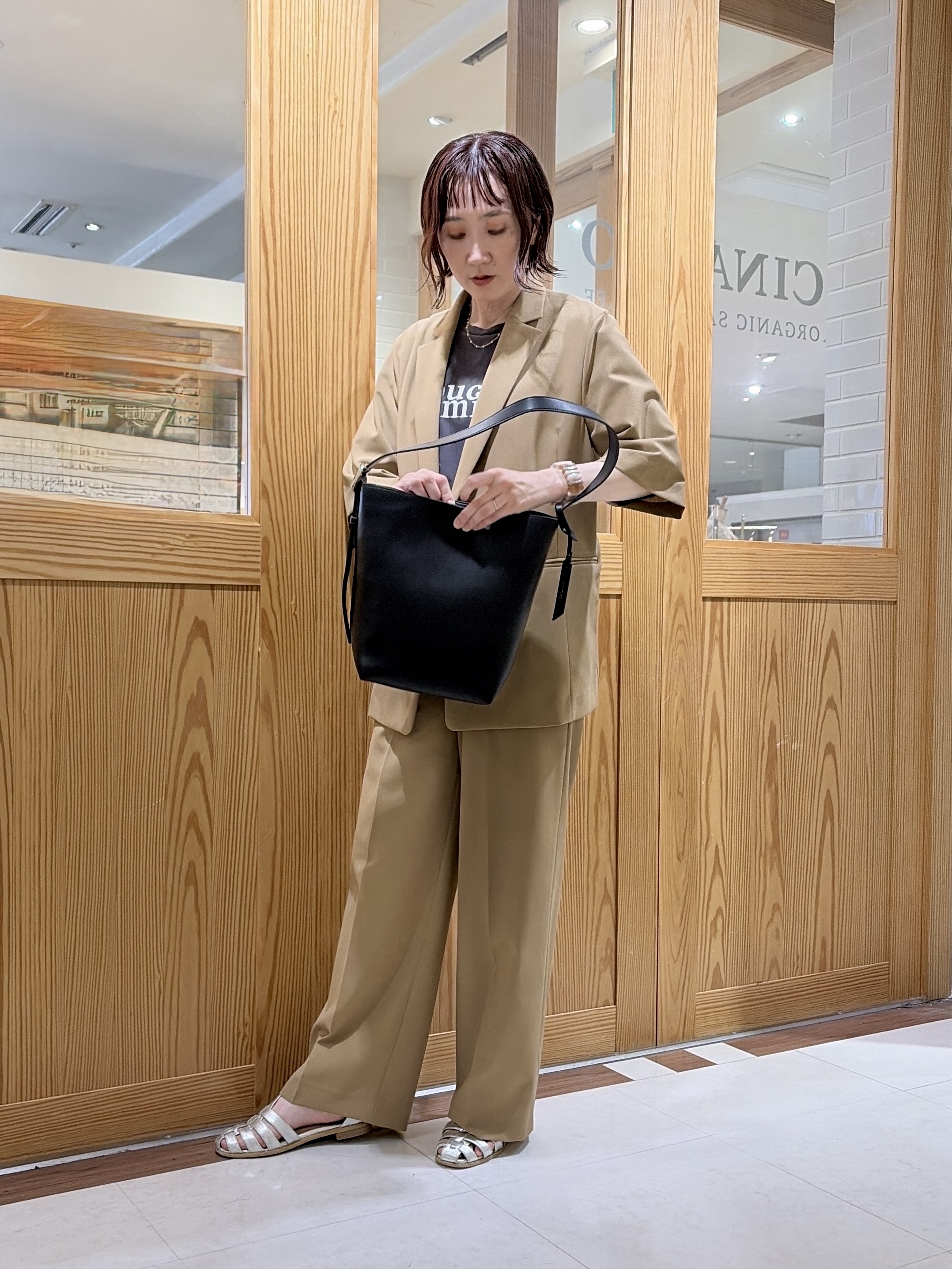 ゆうさんの「UNTITLED｜【セットアップ可/UVカット/通気性】エアリークール半袖ジャケット」を使ったコーディネート