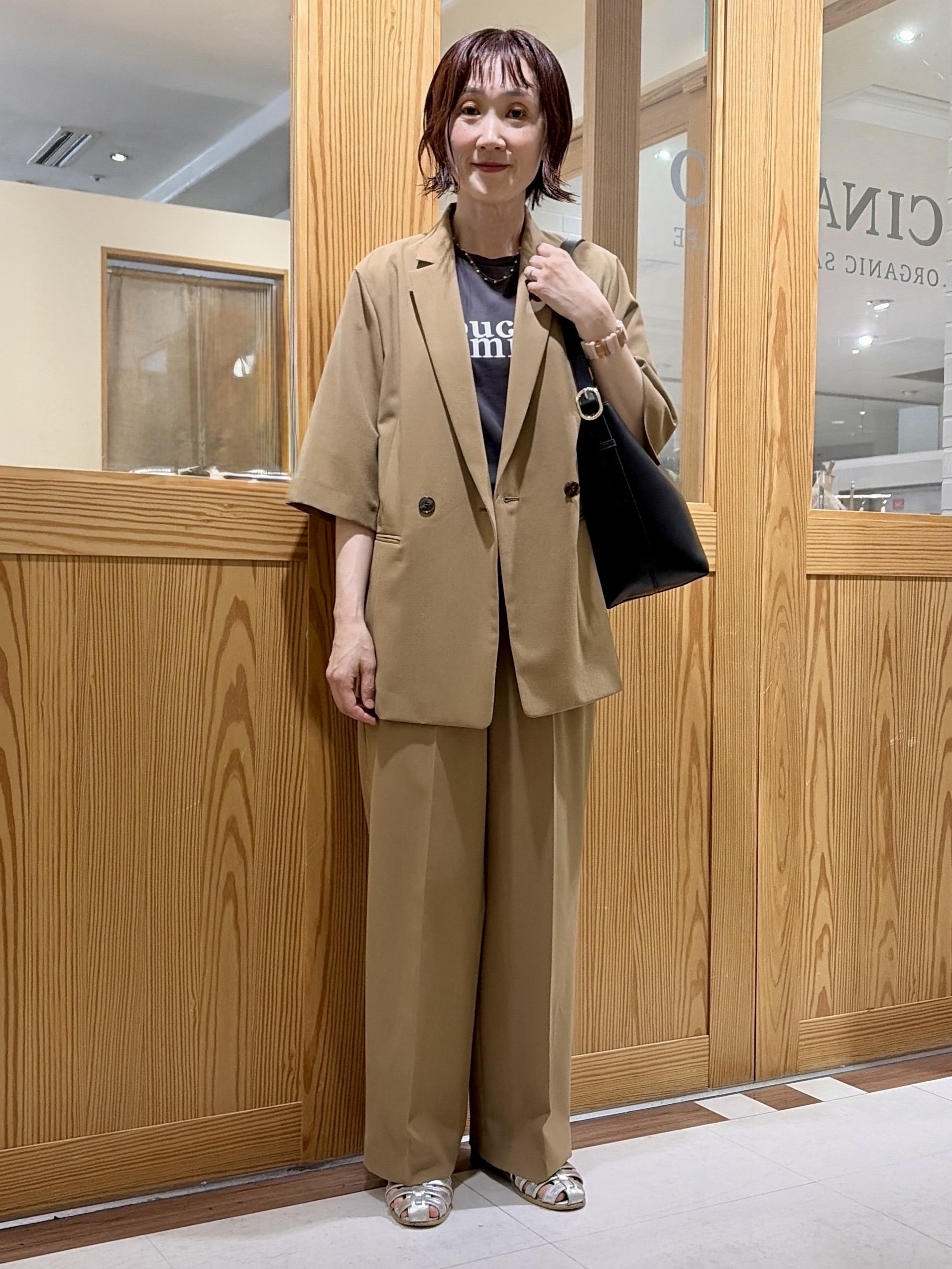 ゆうさんの「UNTITLED｜【セットアップ可/UVカット/通気性】エアリークール半袖ジャケット」を使ったコーディネート