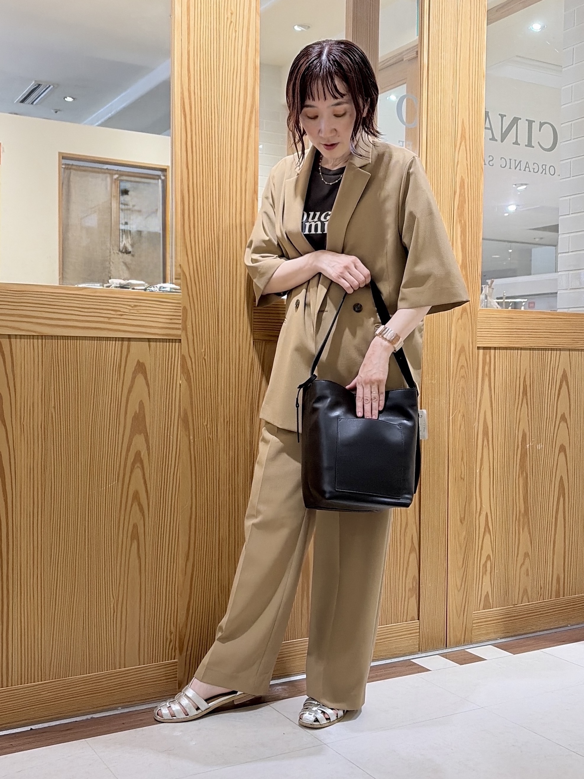 ゆうさんの「UNTITLED｜【セットアップ可/UVカット/通気性】エアリークール半袖ジャケット」を使ったコーディネート