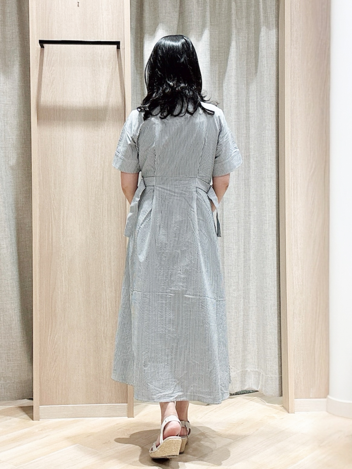 kokoさんの「grove｜【低身長さんも選べる着丈/UV・シワになりにくいetc】涼やかさも、きちんとも叶うワンピース」を使ったコーディネート
