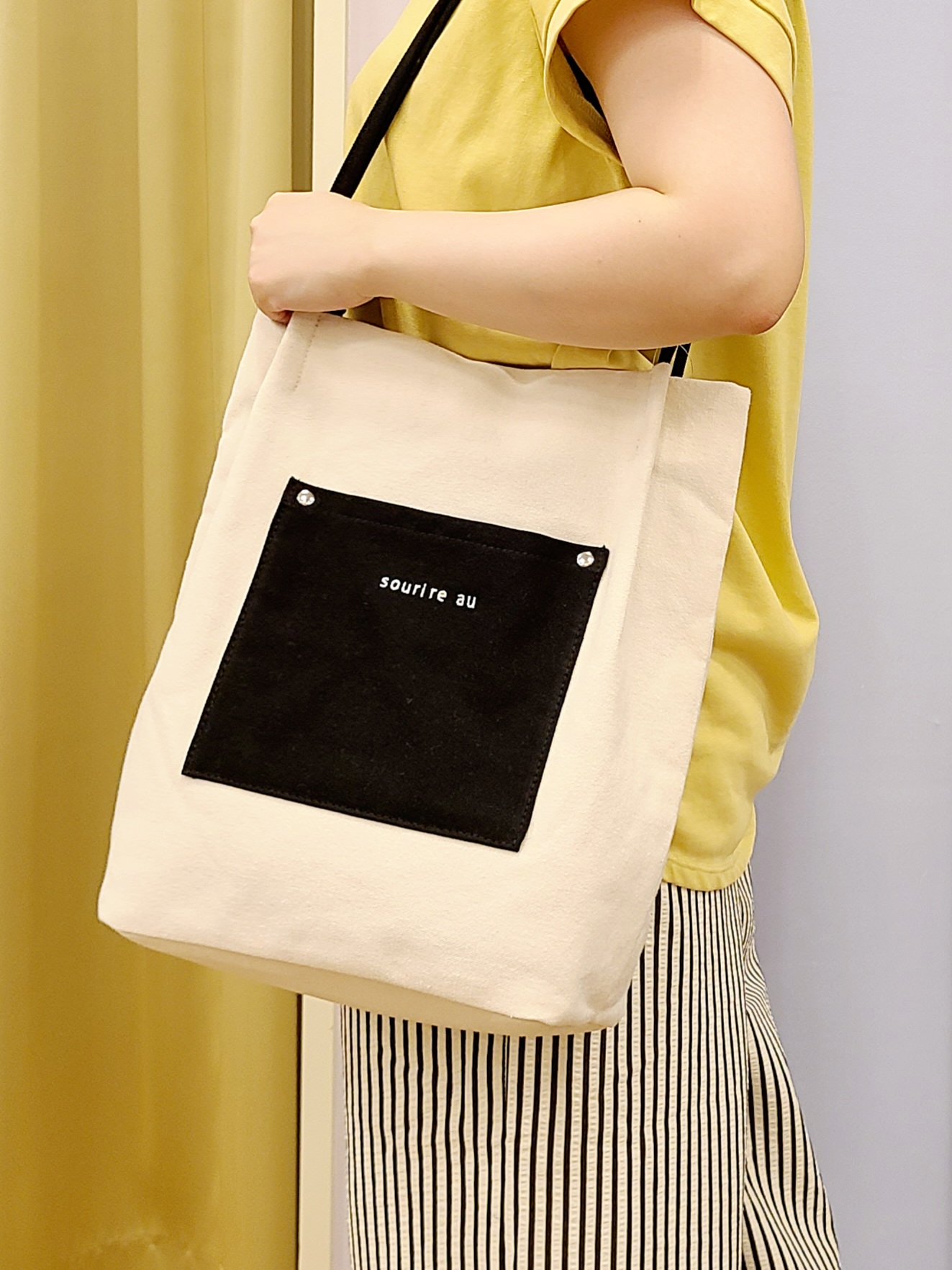 Chiiさんの「SHOO･LA･RUE｜【汗じみ防止/ひんやり/体型カバー】真夏の味方。 汗じみが気になりにくい 大人の刺繍ロゴTシャツ」を使ったコーディネート