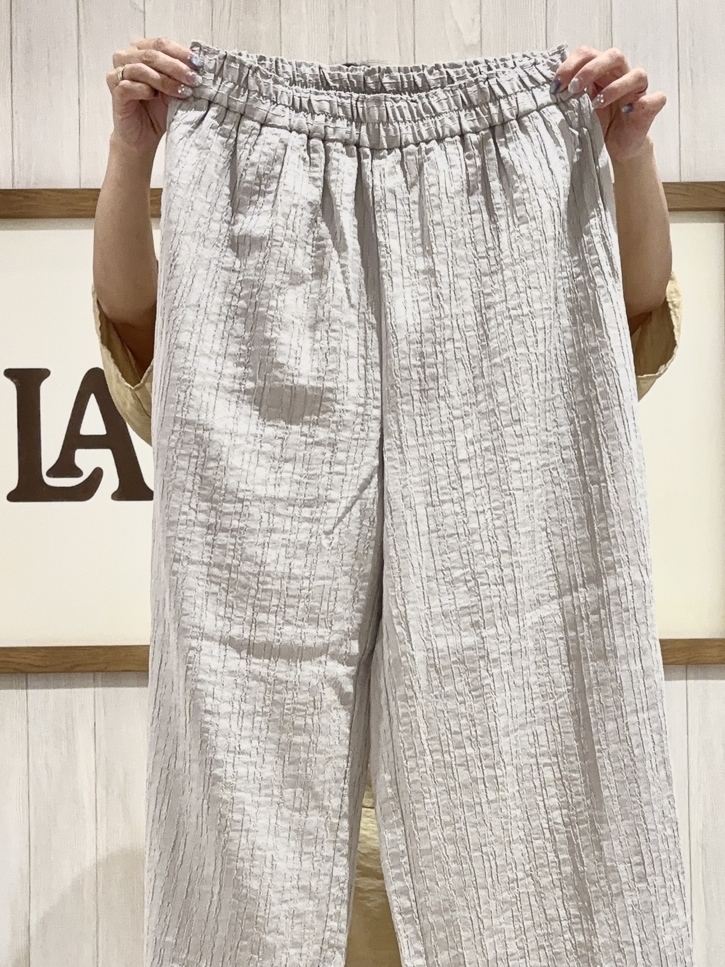 みきぽんさんの「SHOO･LA･RUE｜【ひんやり/S-LL/洗濯機可】体型カバーにも ゆるっとリラックスチュニック」を使ったコーディネート