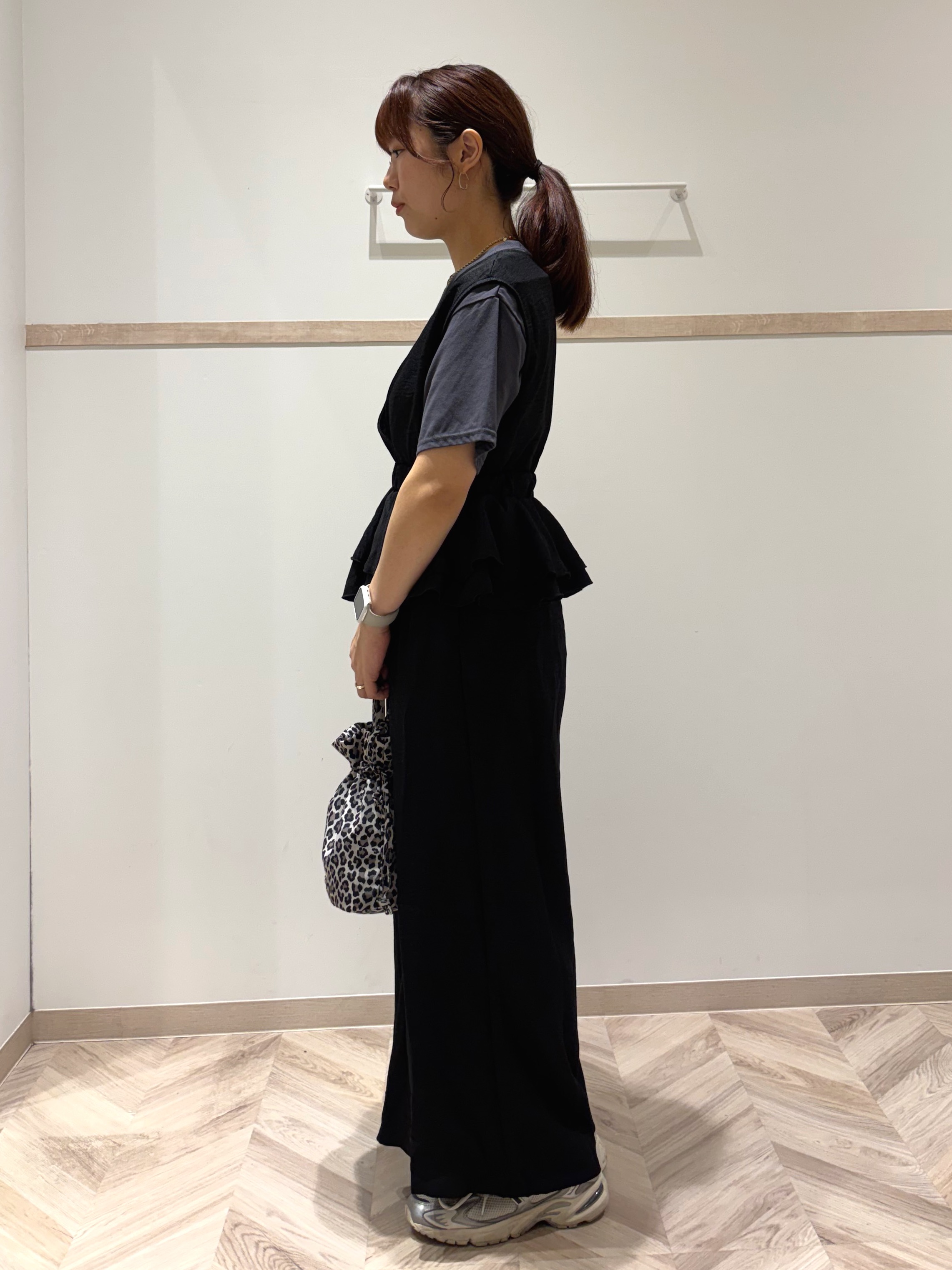 donpiさんの「SHOO･LA･RUE｜【ひんやり/S-LL】選べる4柄　デイリー使いにぴったりな 大人の頼れるTシャツ」を使ったコーディネート