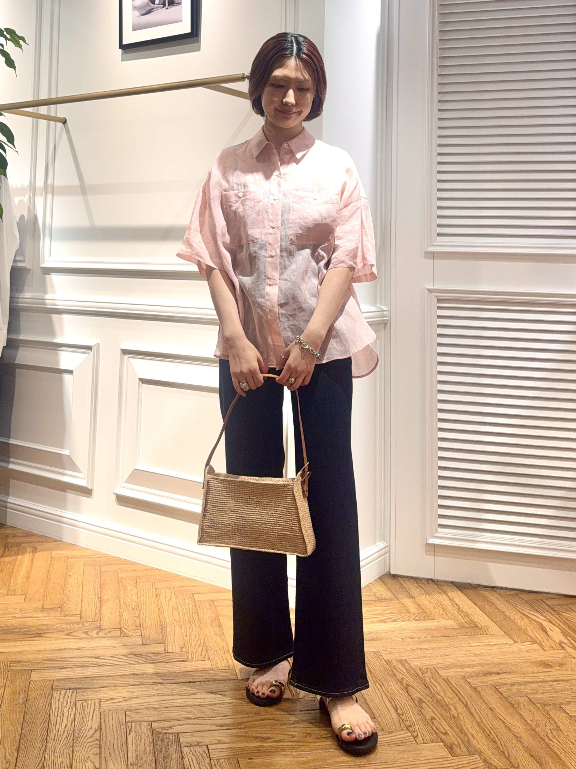 renaさんの「DRESSTERIOR｜ピュアラミー シャツ」を使ったコーディネート