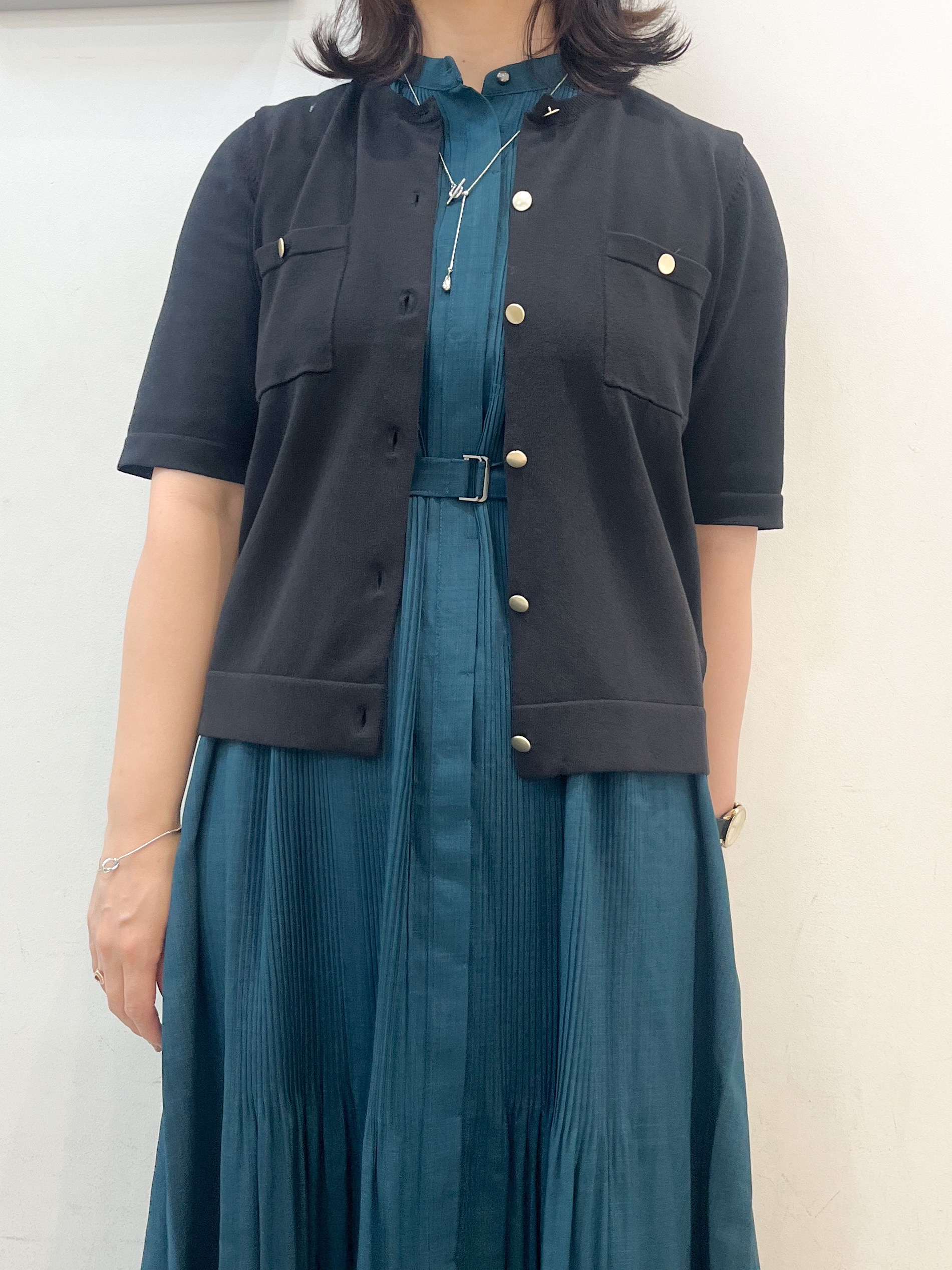 YOさんの「grove｜【低身長さんも選べる着丈・洗濯機◎】プリーツベルトワンピース」を使ったコーディネート